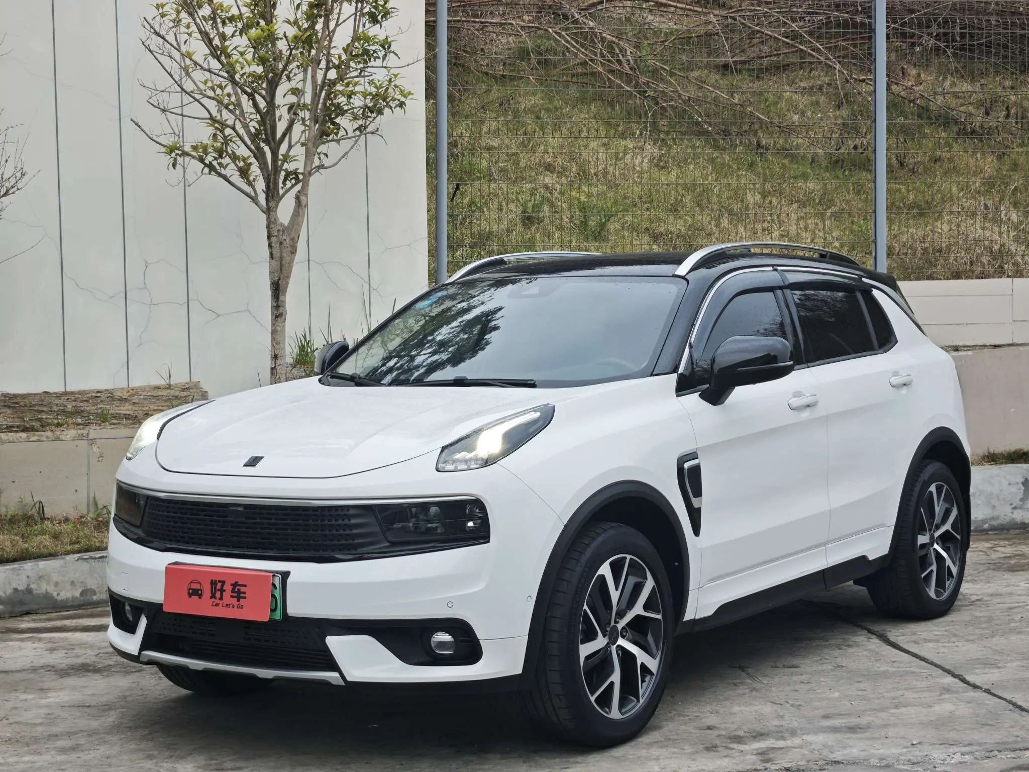 Lynk & Co 01