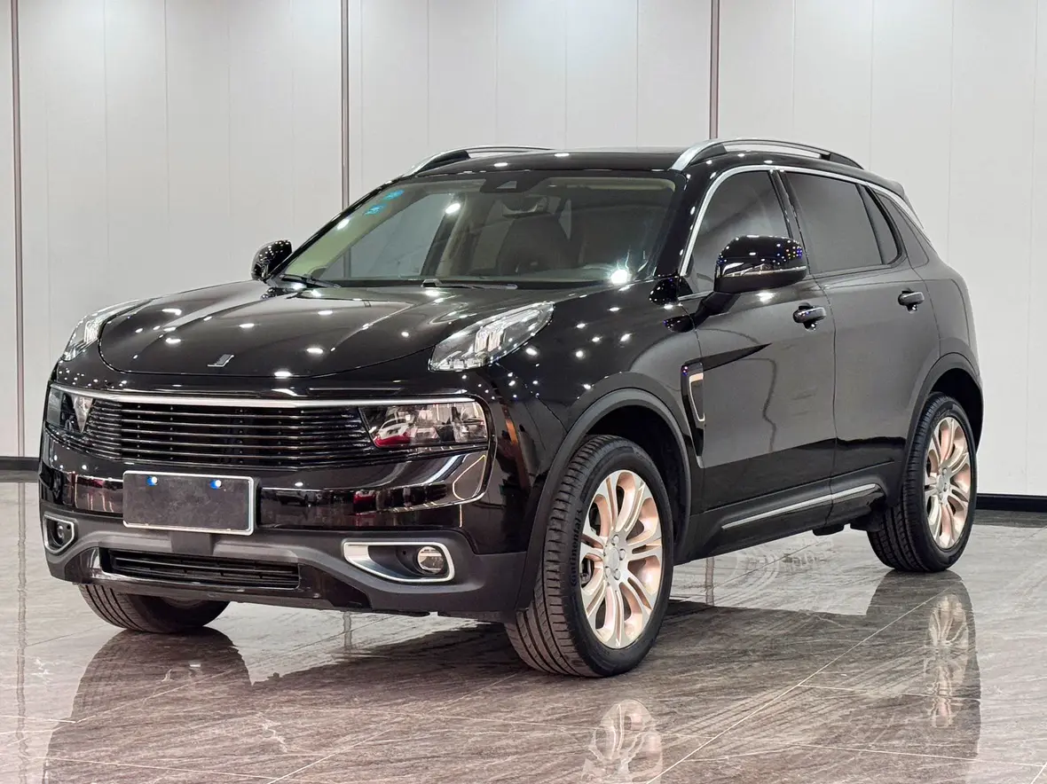 Lynk & Co 01