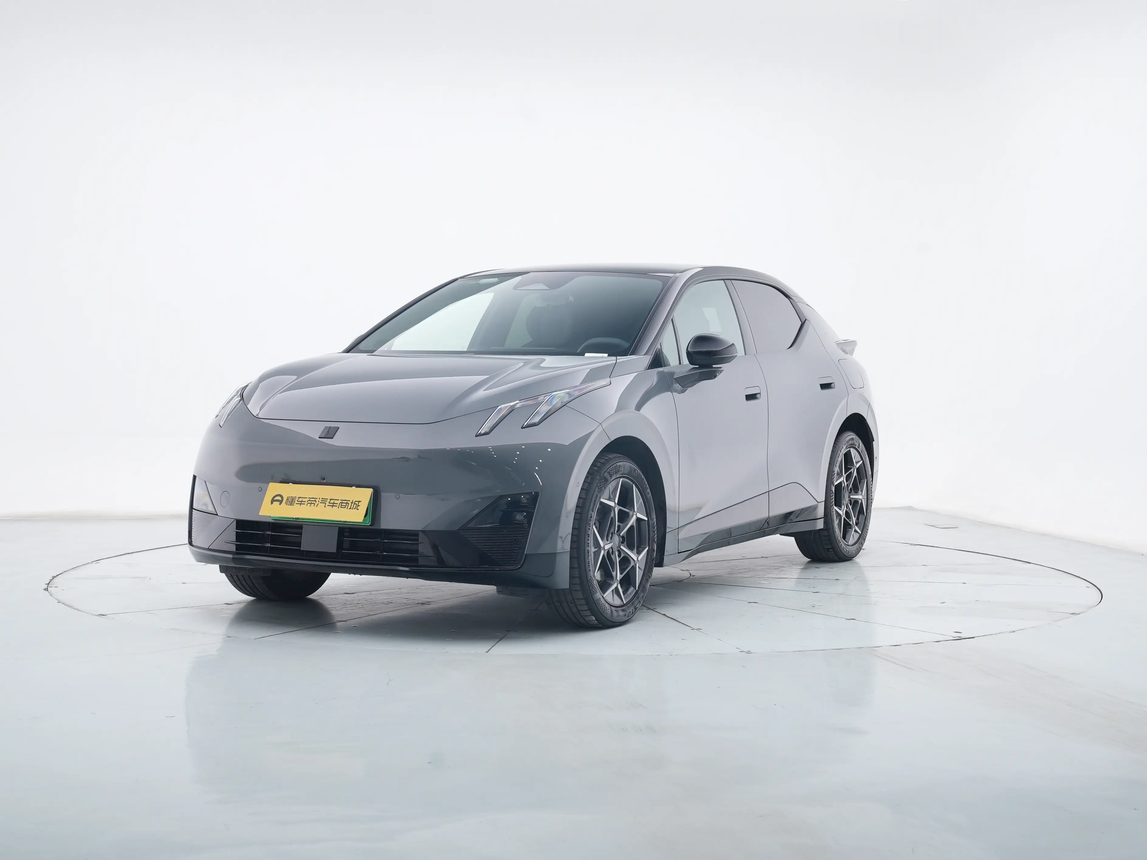 Lynk & Co Z20