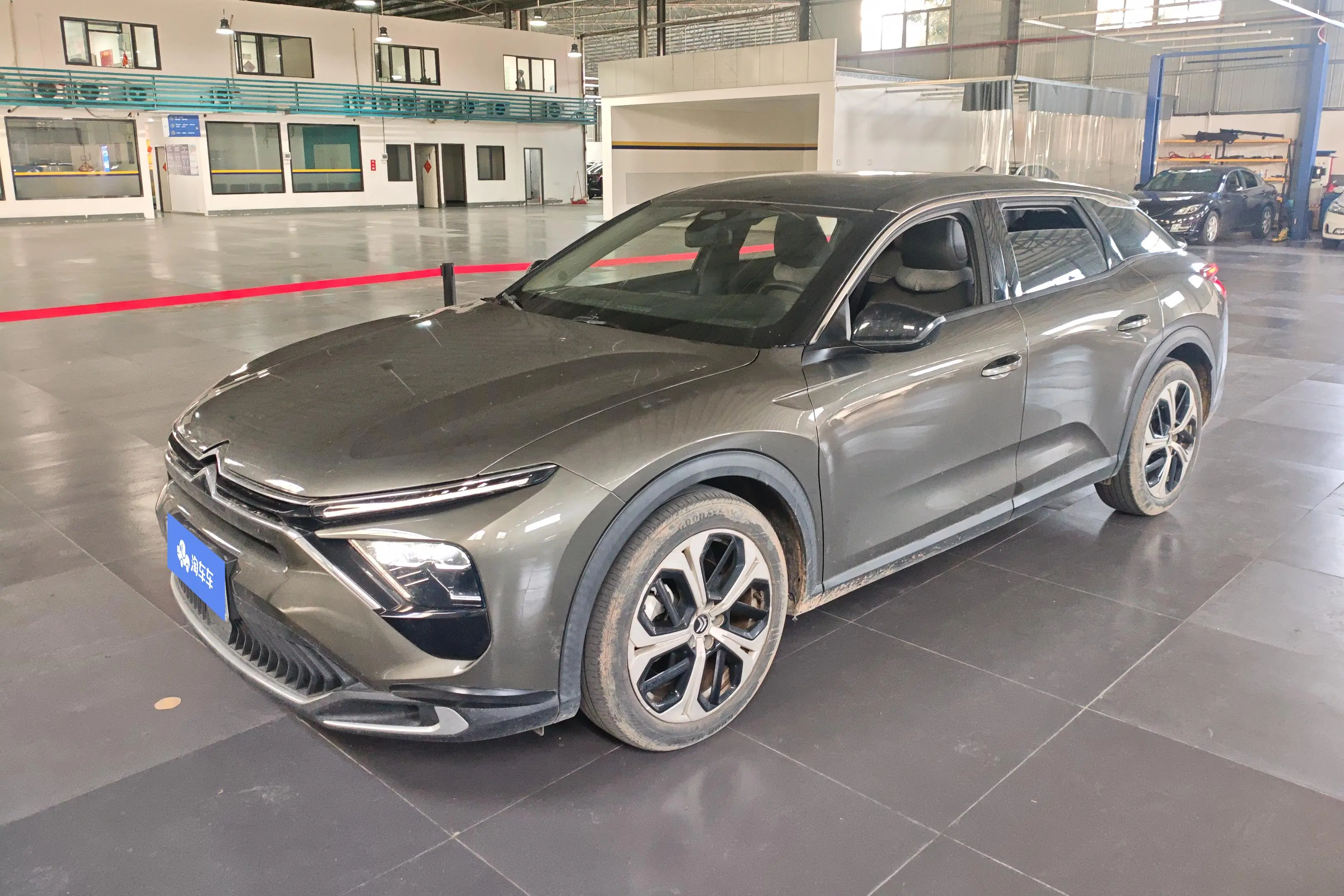 Citroën Versailles C5 X