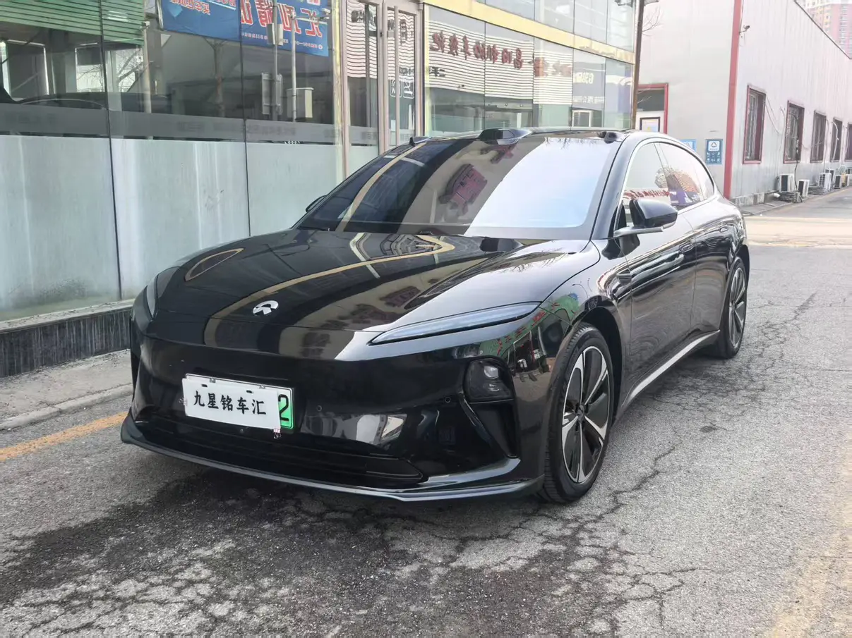 NIO ET5T