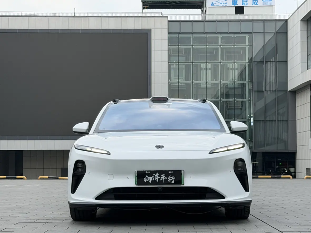 NIO ET5T