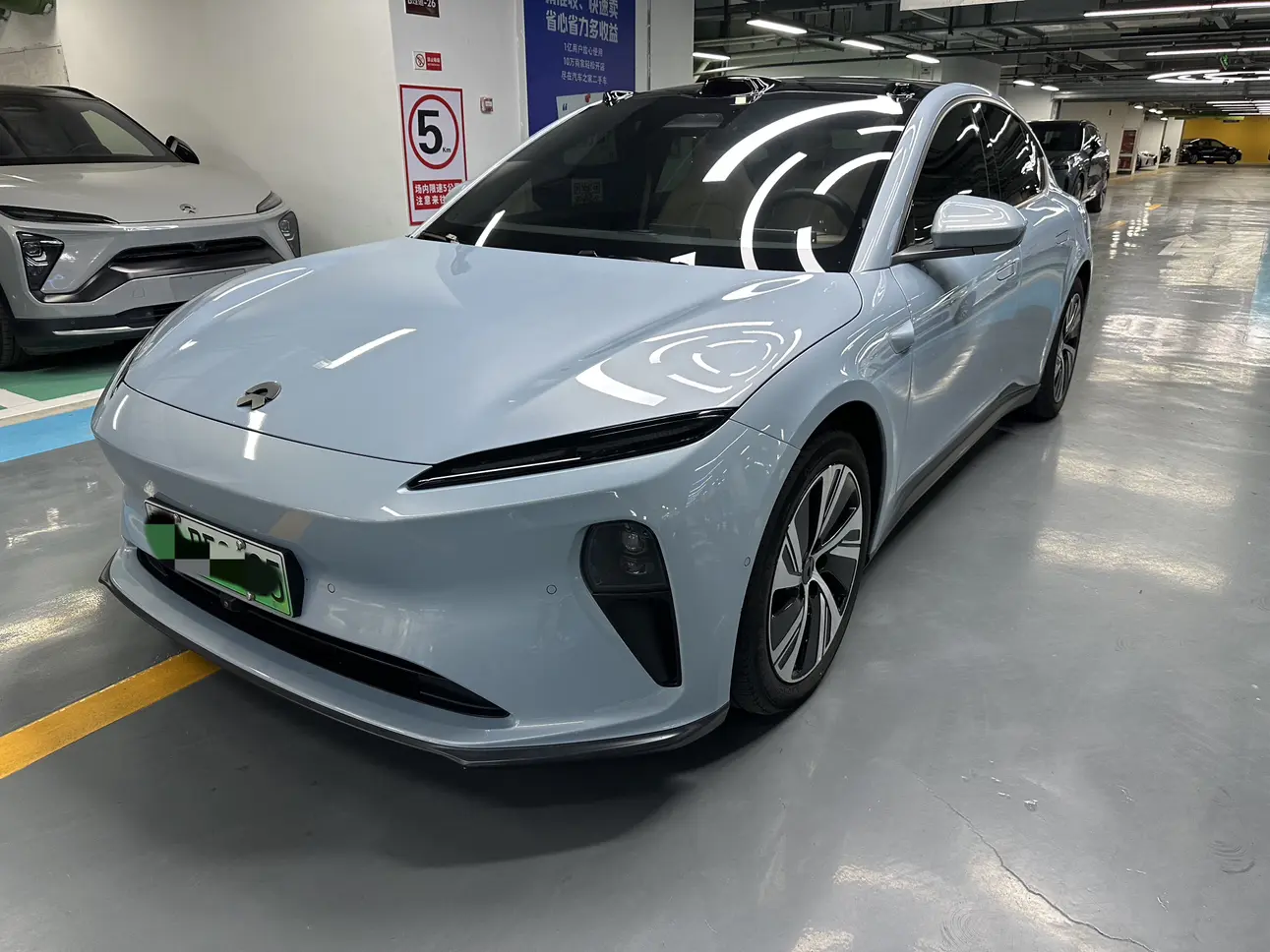 NIO ET5
