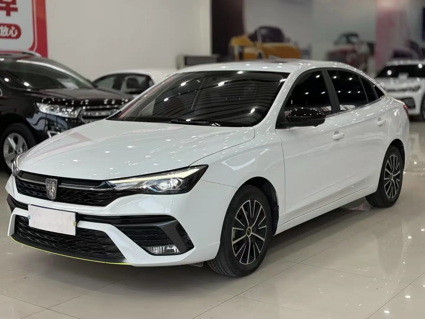 Roewe i5