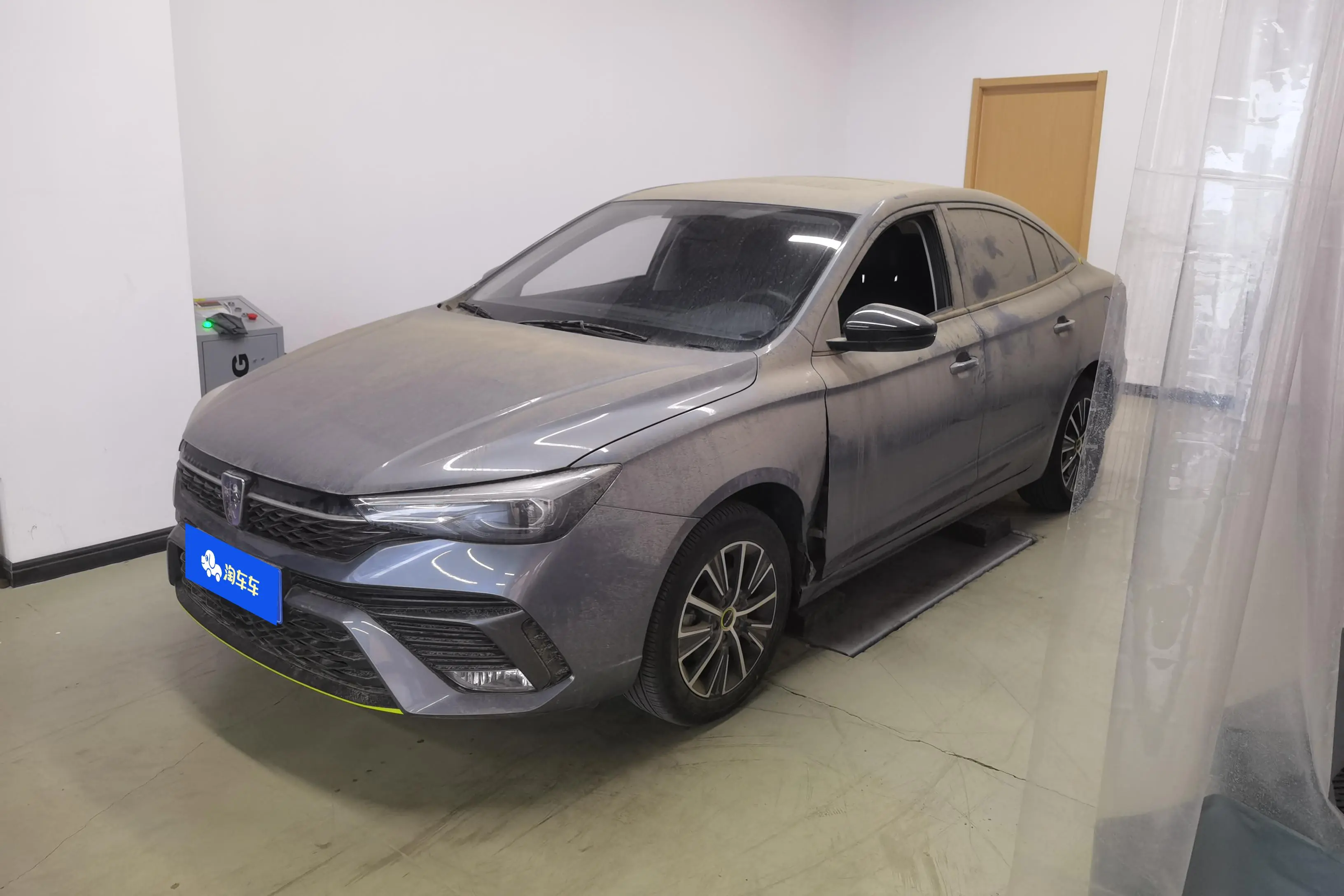 Roewe i5