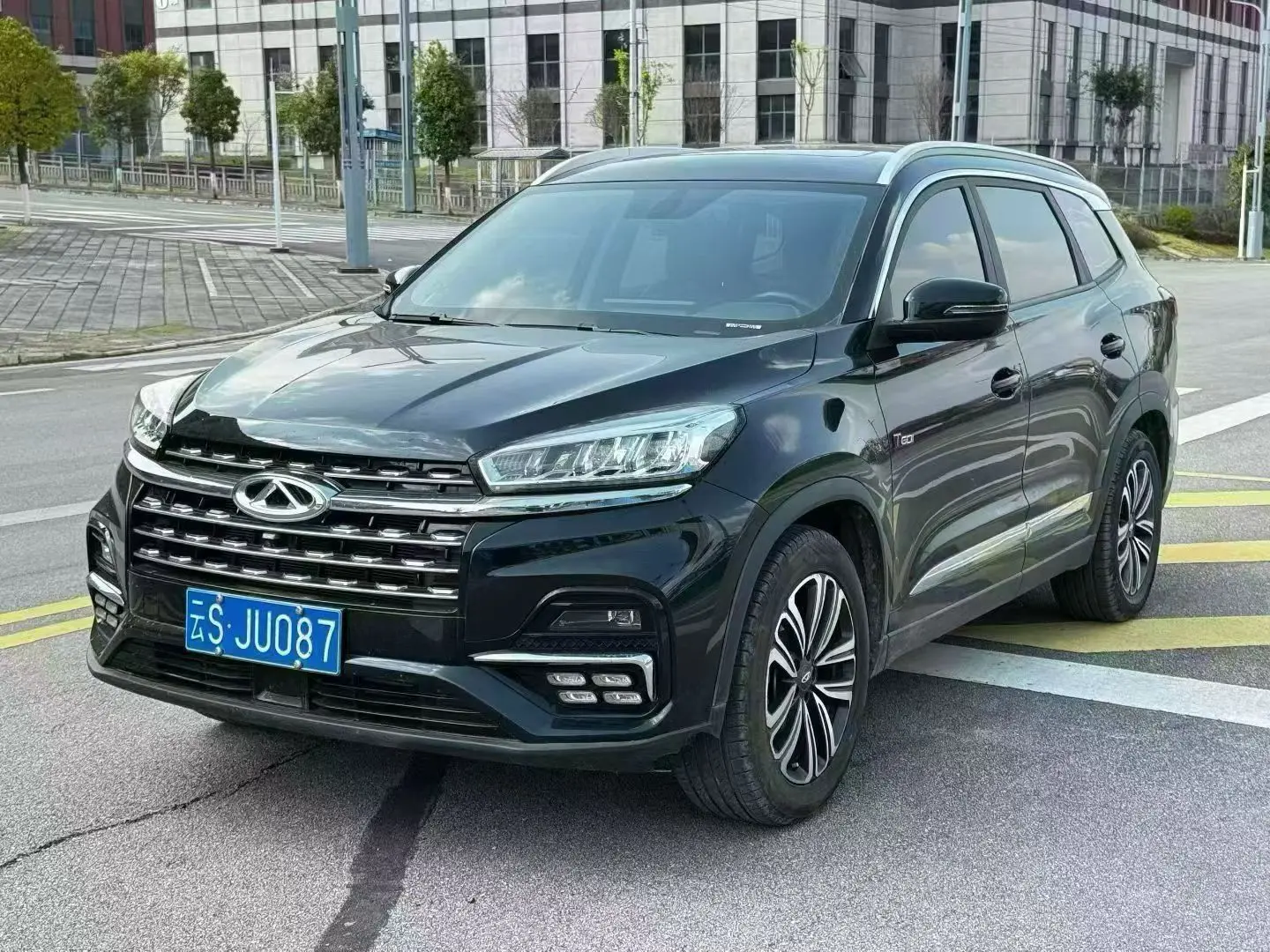 Chery Tiggo 8