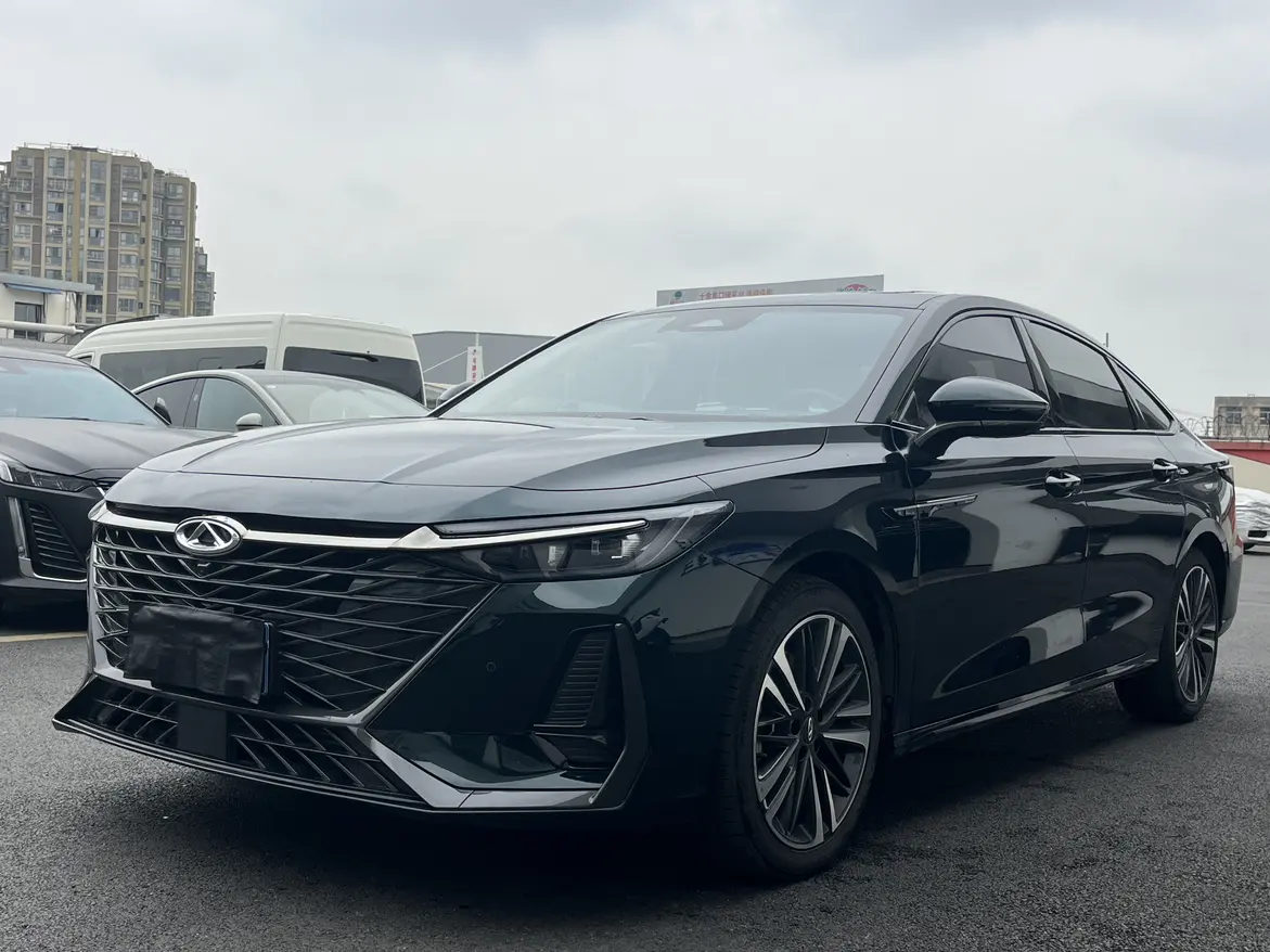 Chery Arrizo 8