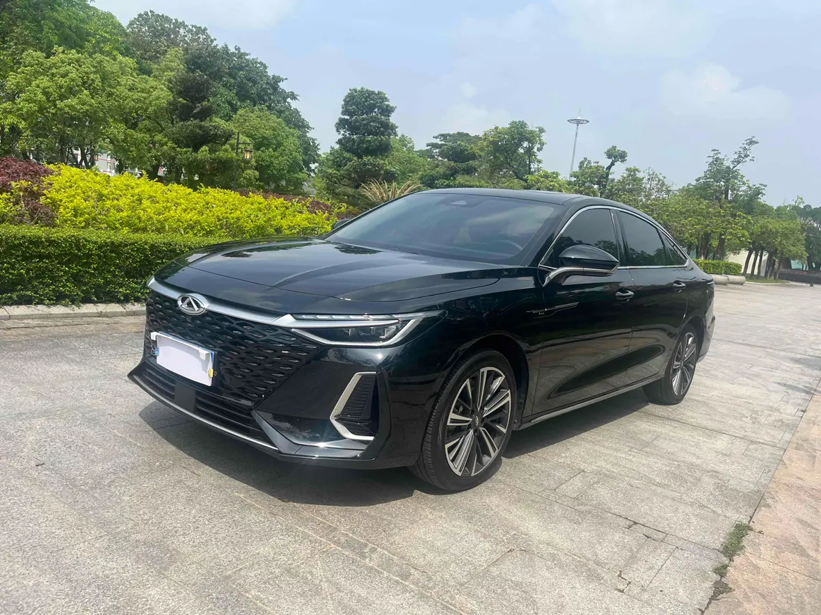 Chery Arrizo 8