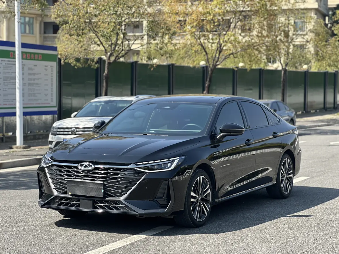Chery Arrizo 8