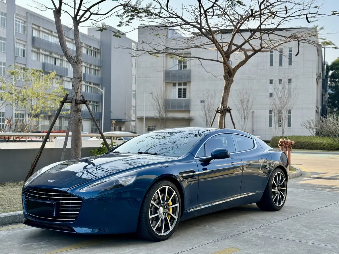 Aston Martin Rapide