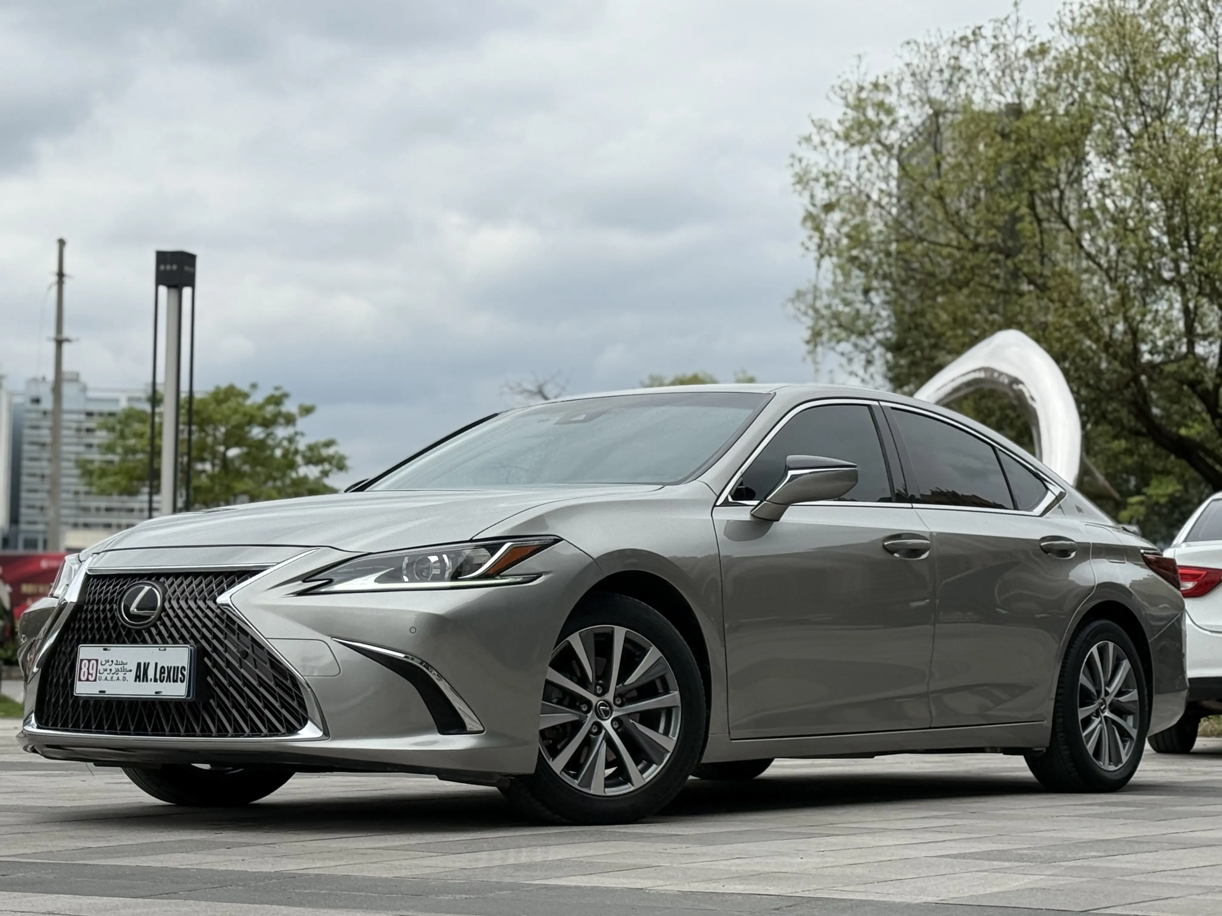 Lexus ES