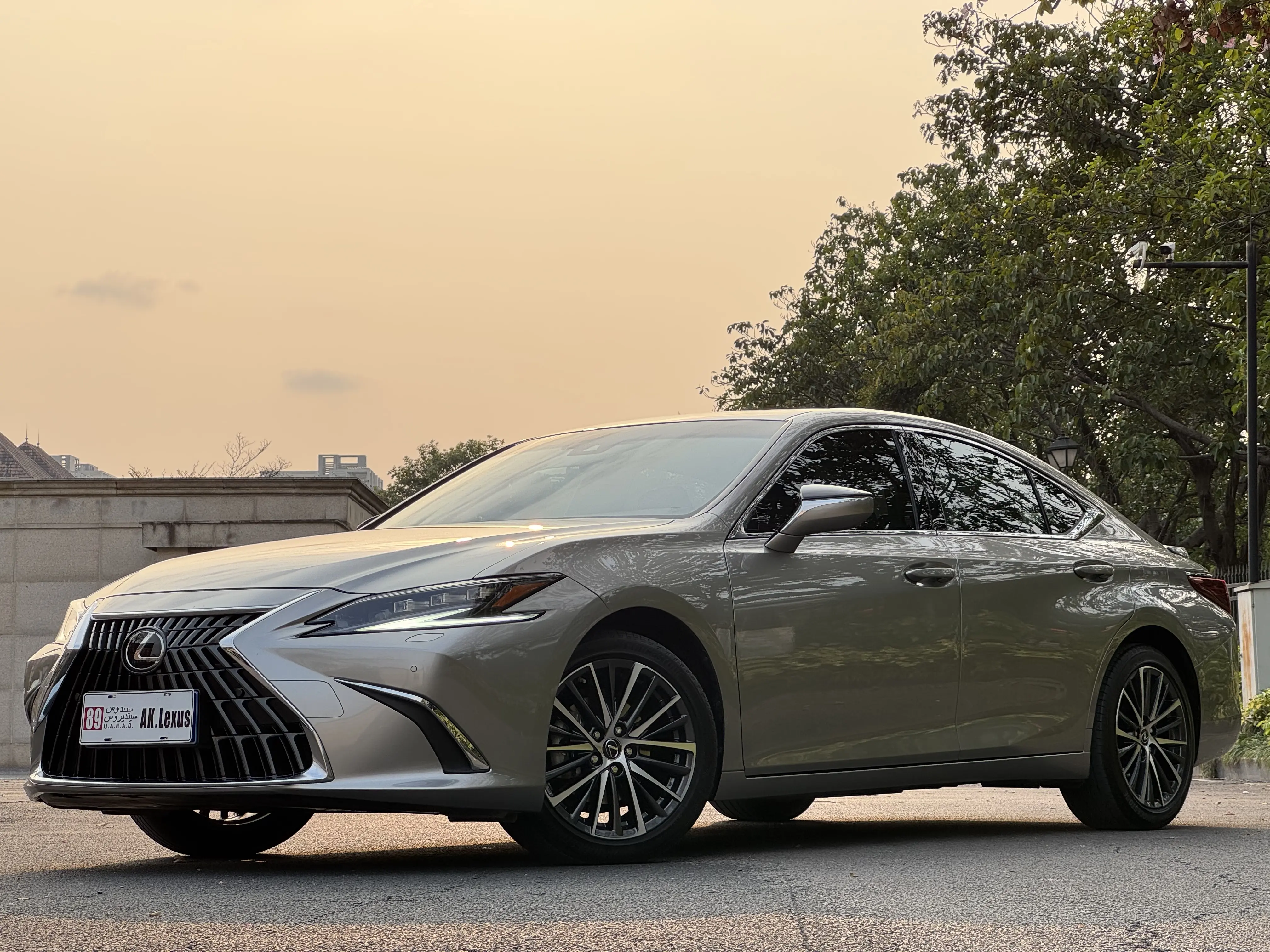 Lexus ES