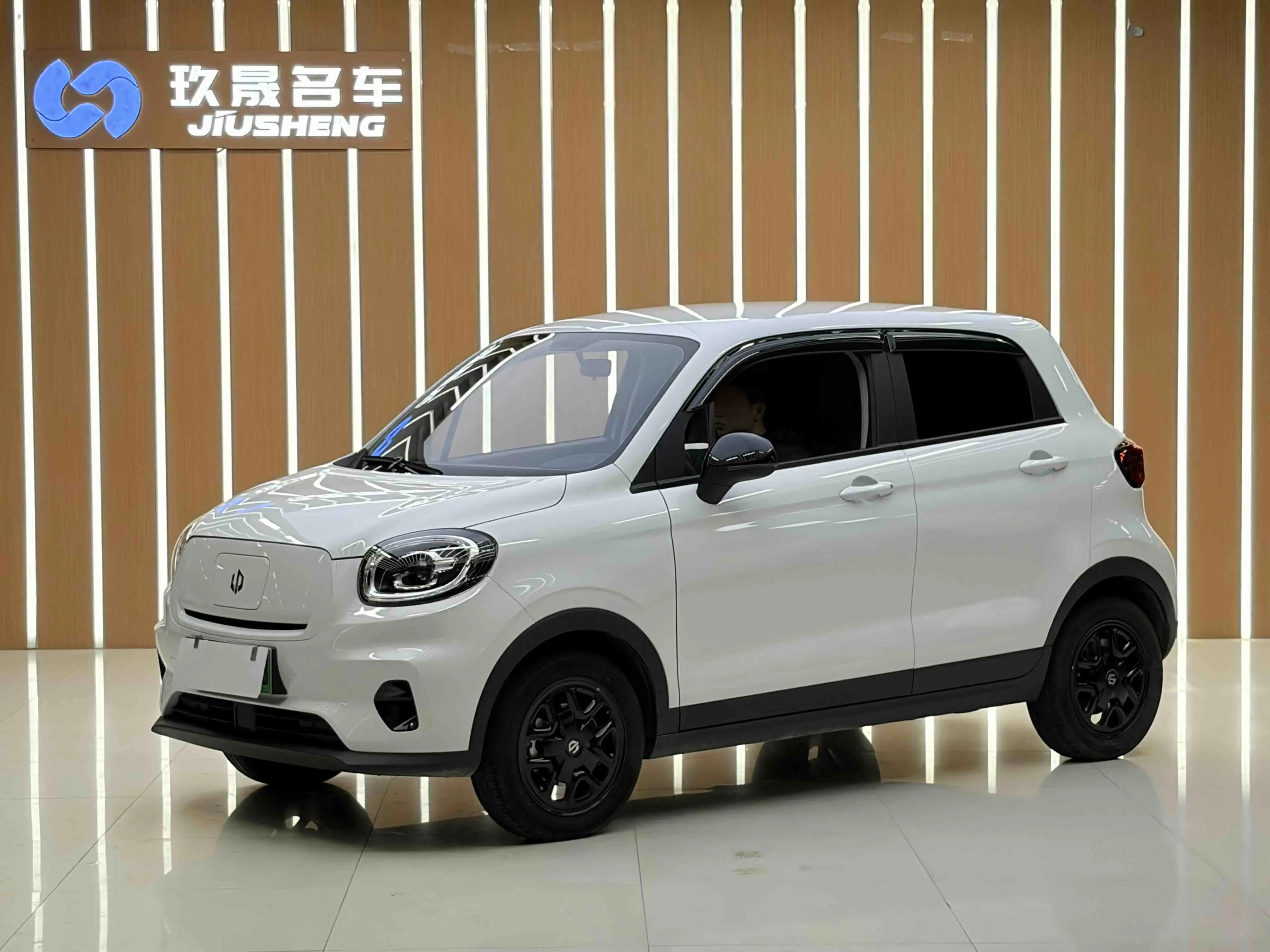 Leapmotor Zero running T03  из Китая