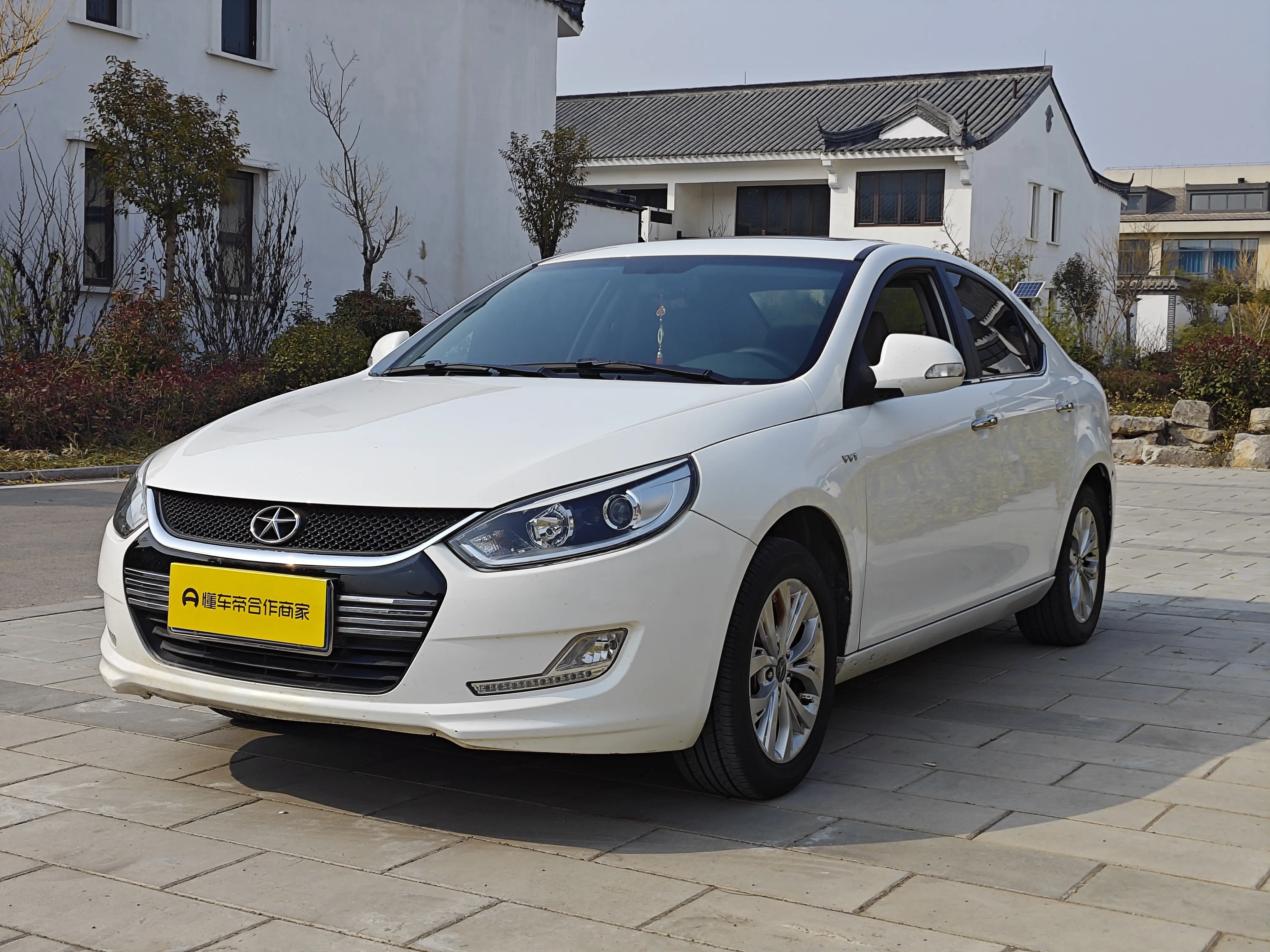 Jiangxi Heyue  из Китая