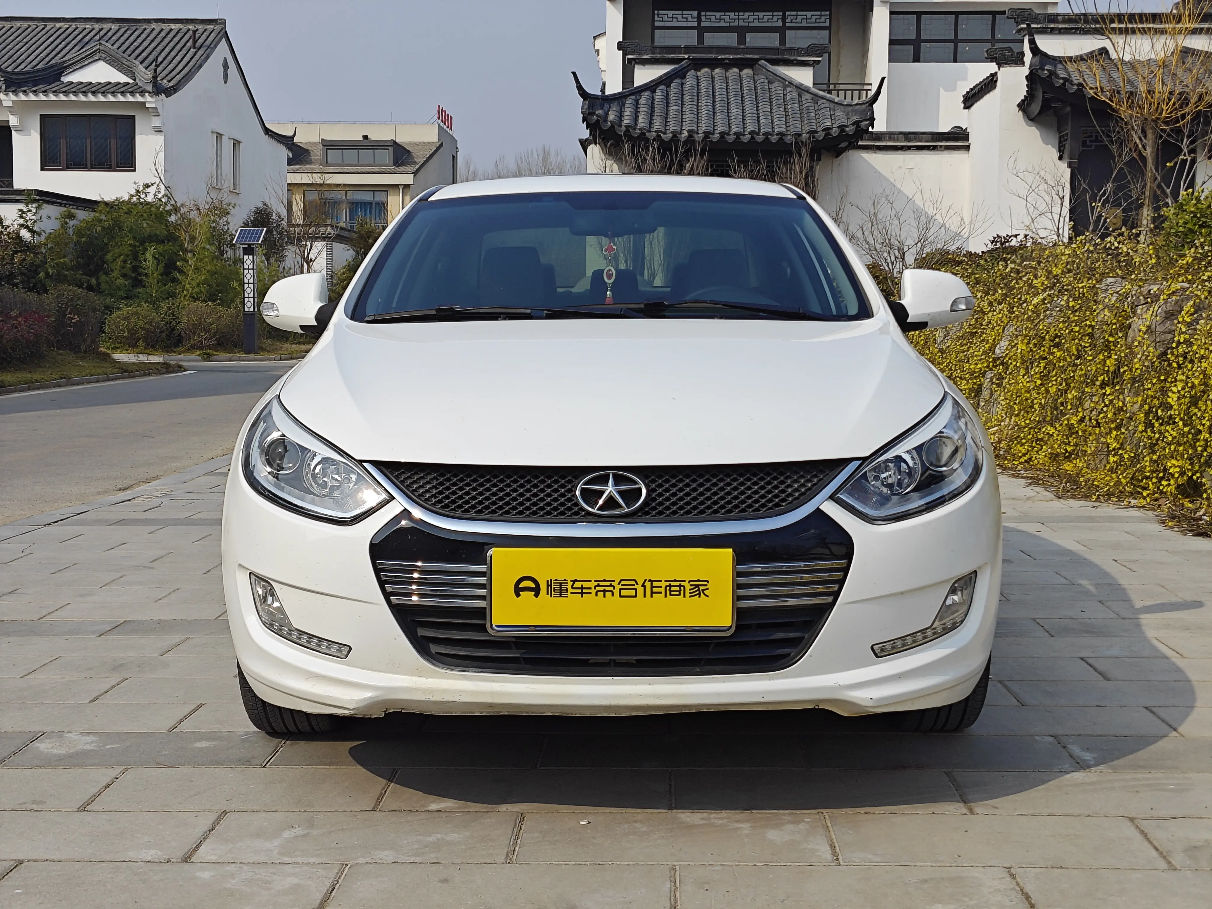 Jiangxi Heyue  из Китая