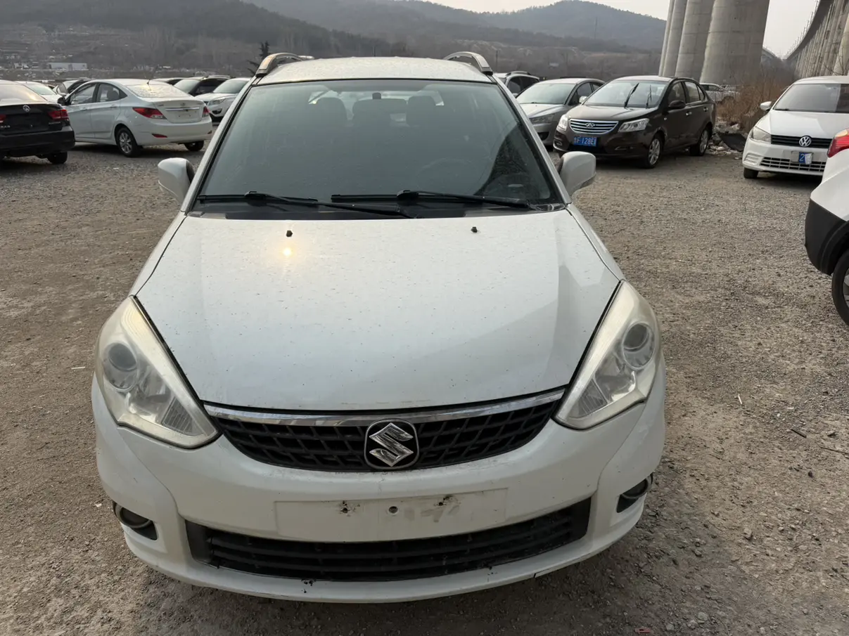 Suzuki Liana A6  из Китая