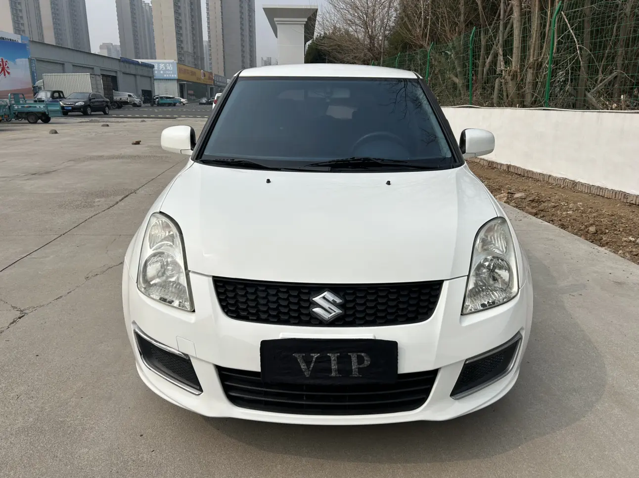 Suzuki Swift  из Китая