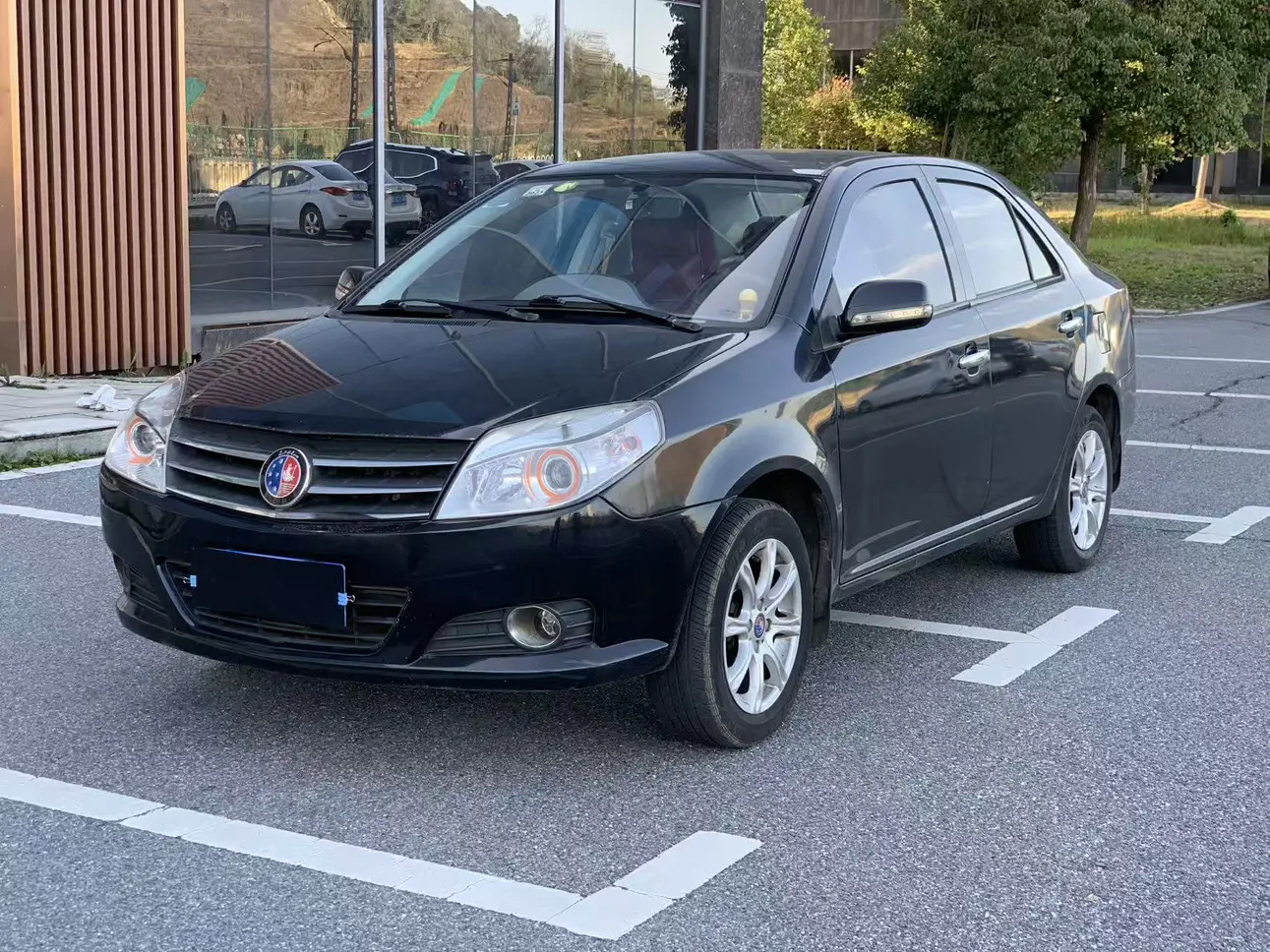 Geely King Kong  из Китая