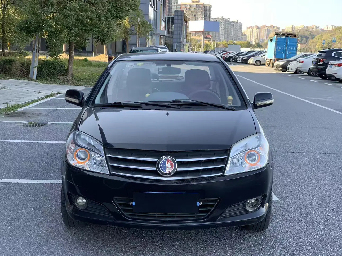 Geely King Kong  из Китая