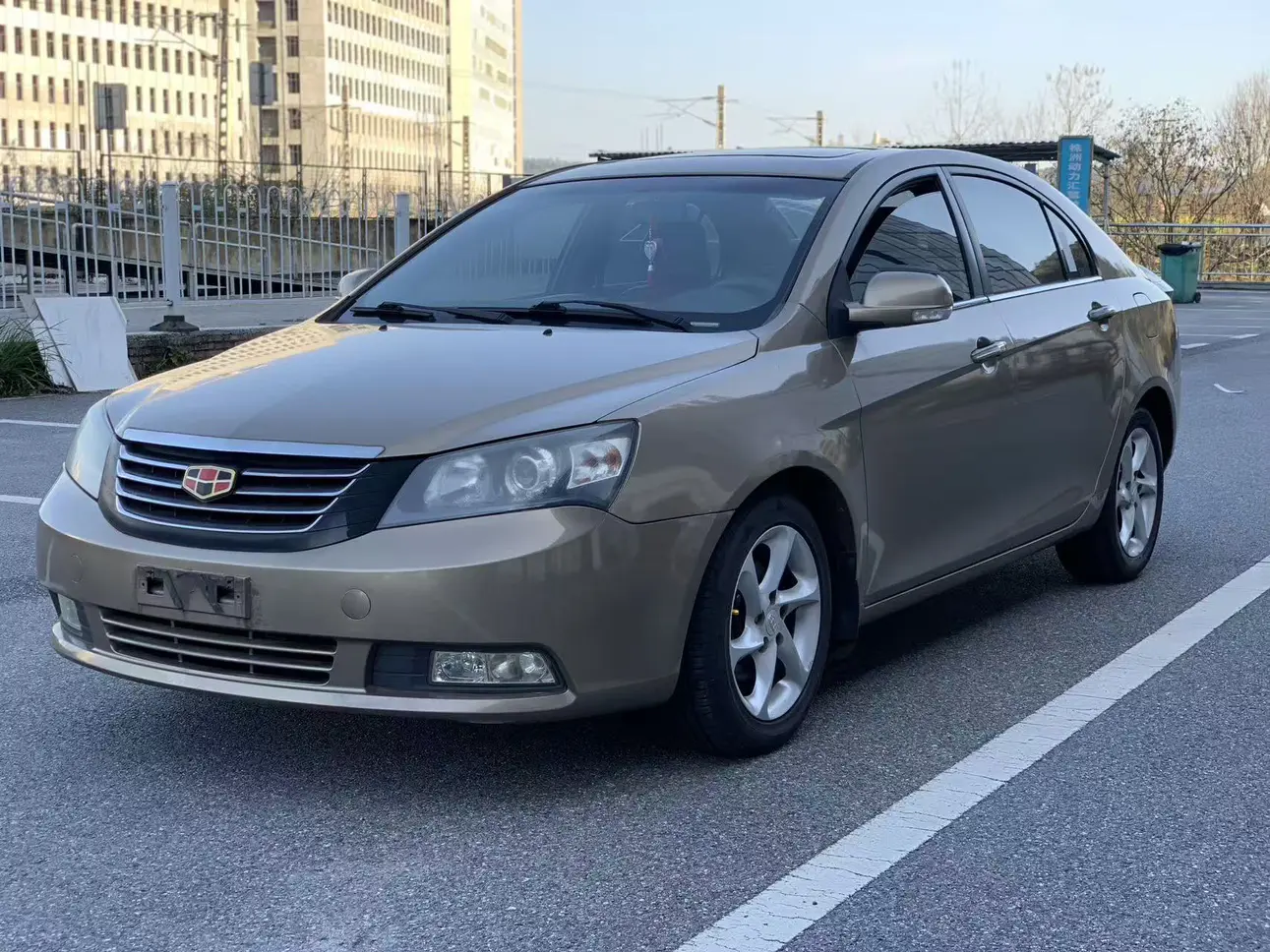 Geely Classic Emgrand  из Китая
