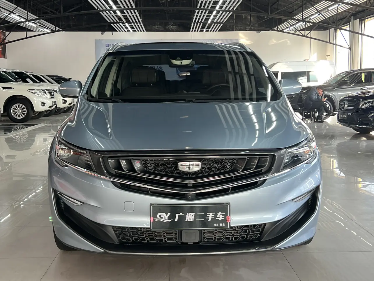 Geely Jiaji  из Китая