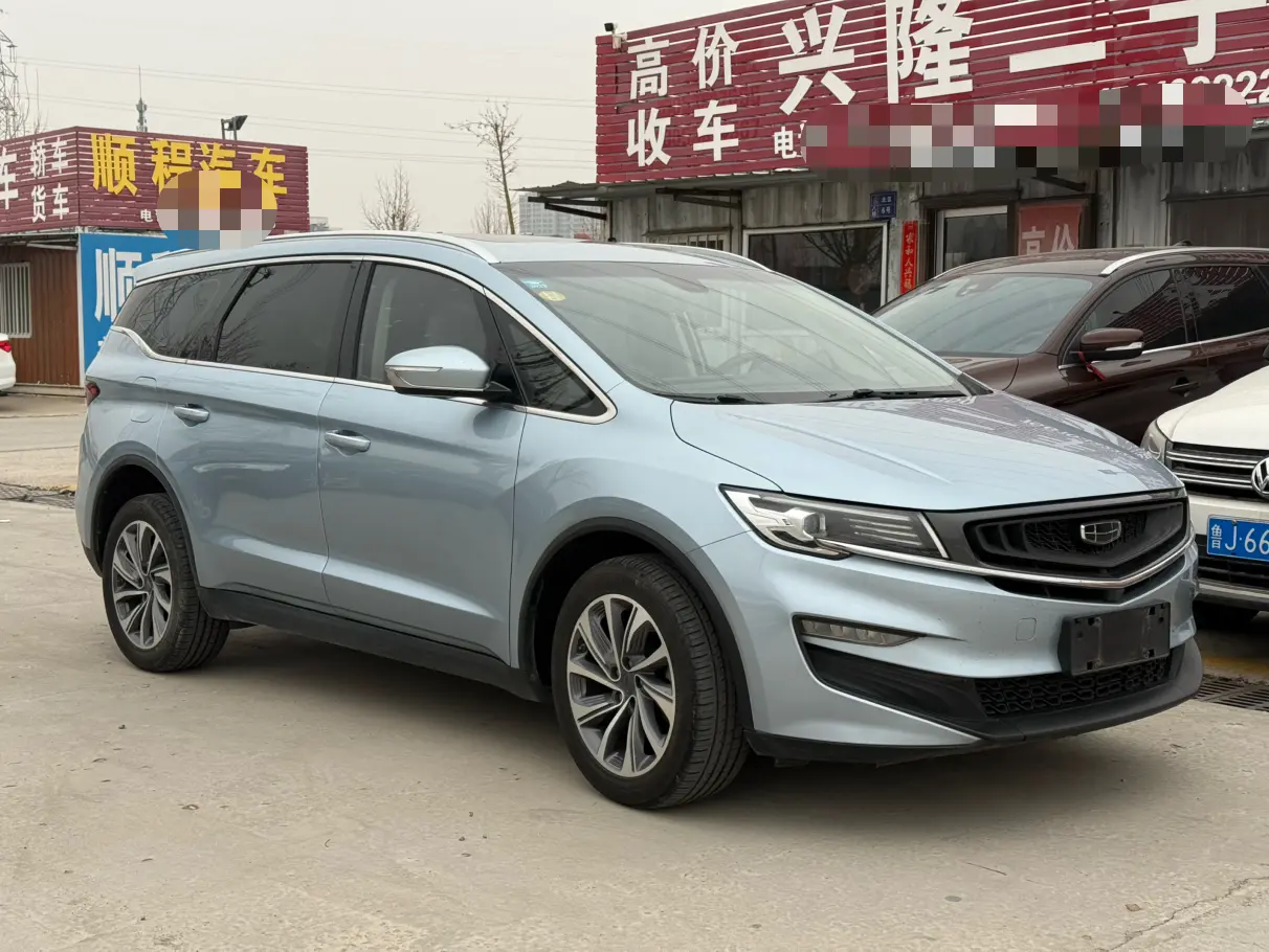 Geely Jiaji  из Китая