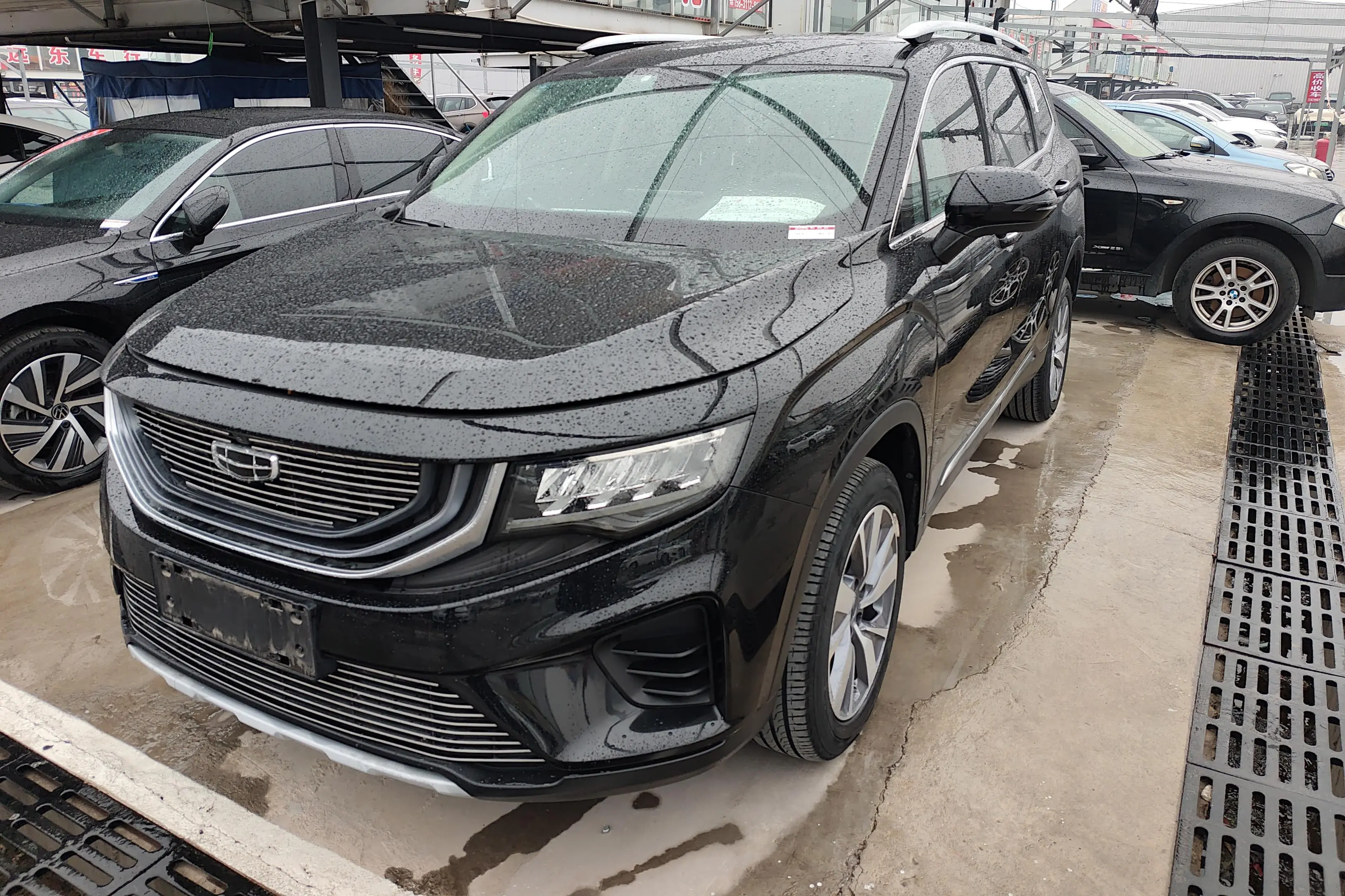 Geely Okavango  из Китая