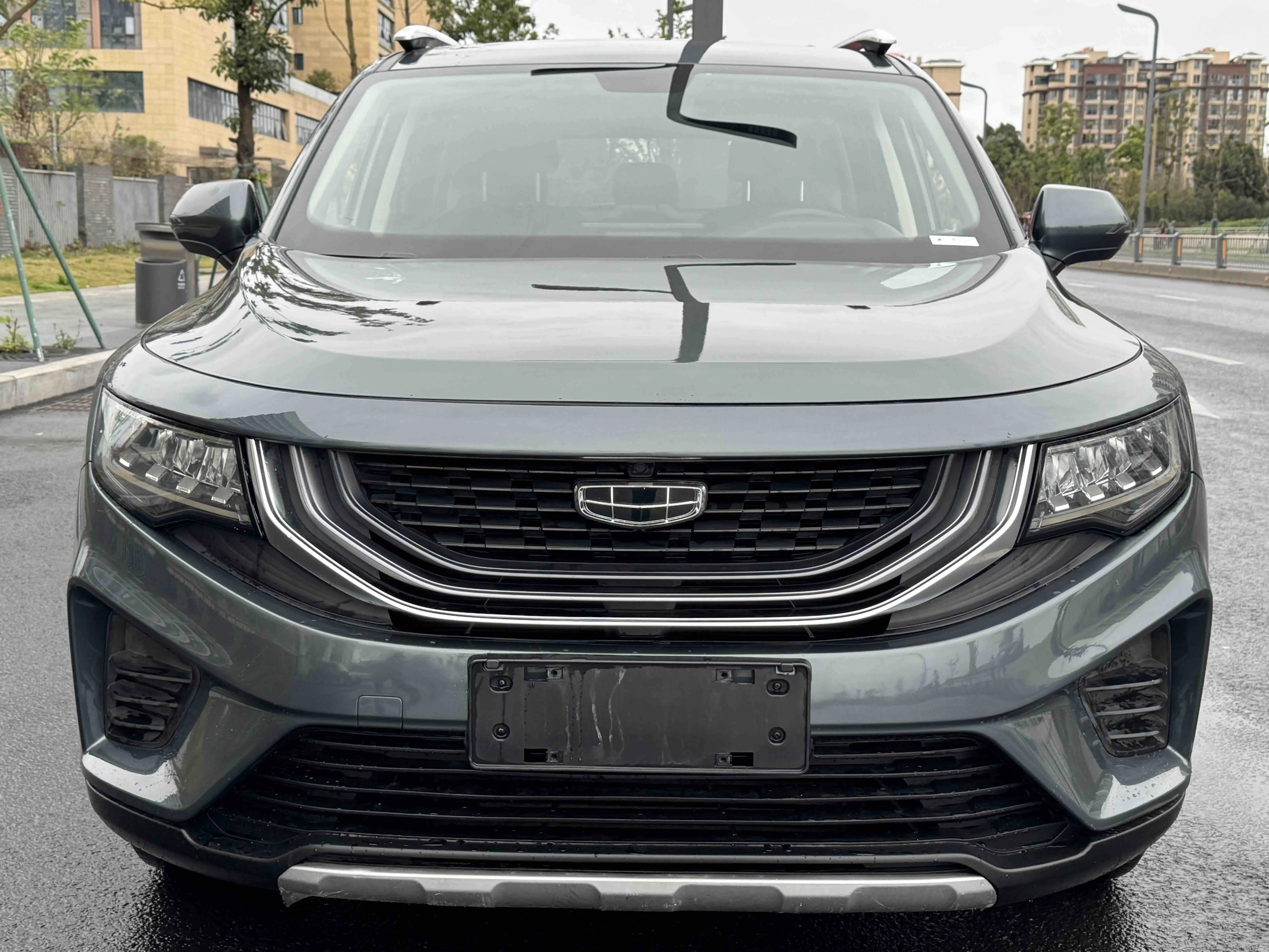 Geely Okavango  из Китая