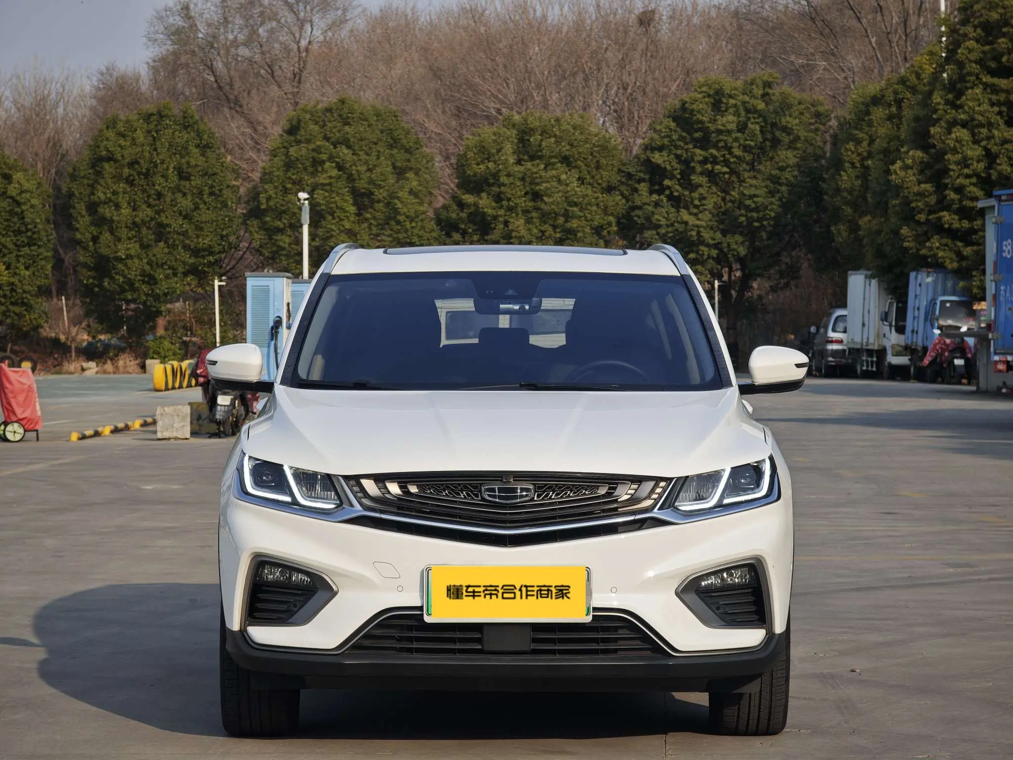 Geely Binyue PHEV  из Китая