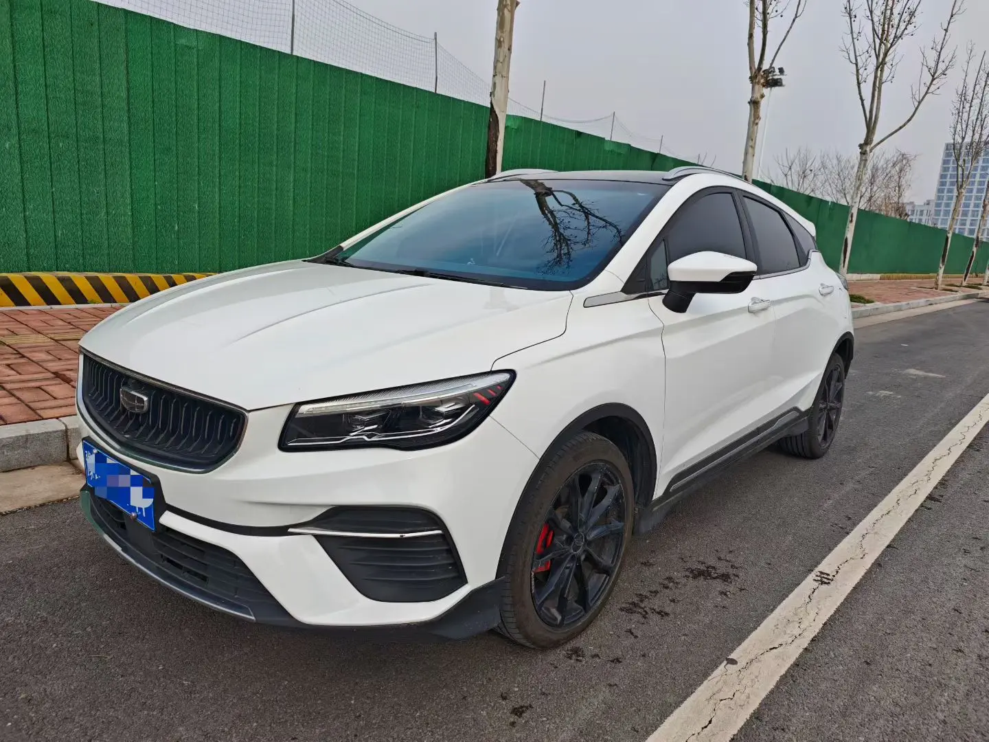 Geely Emgrand S  из Китая