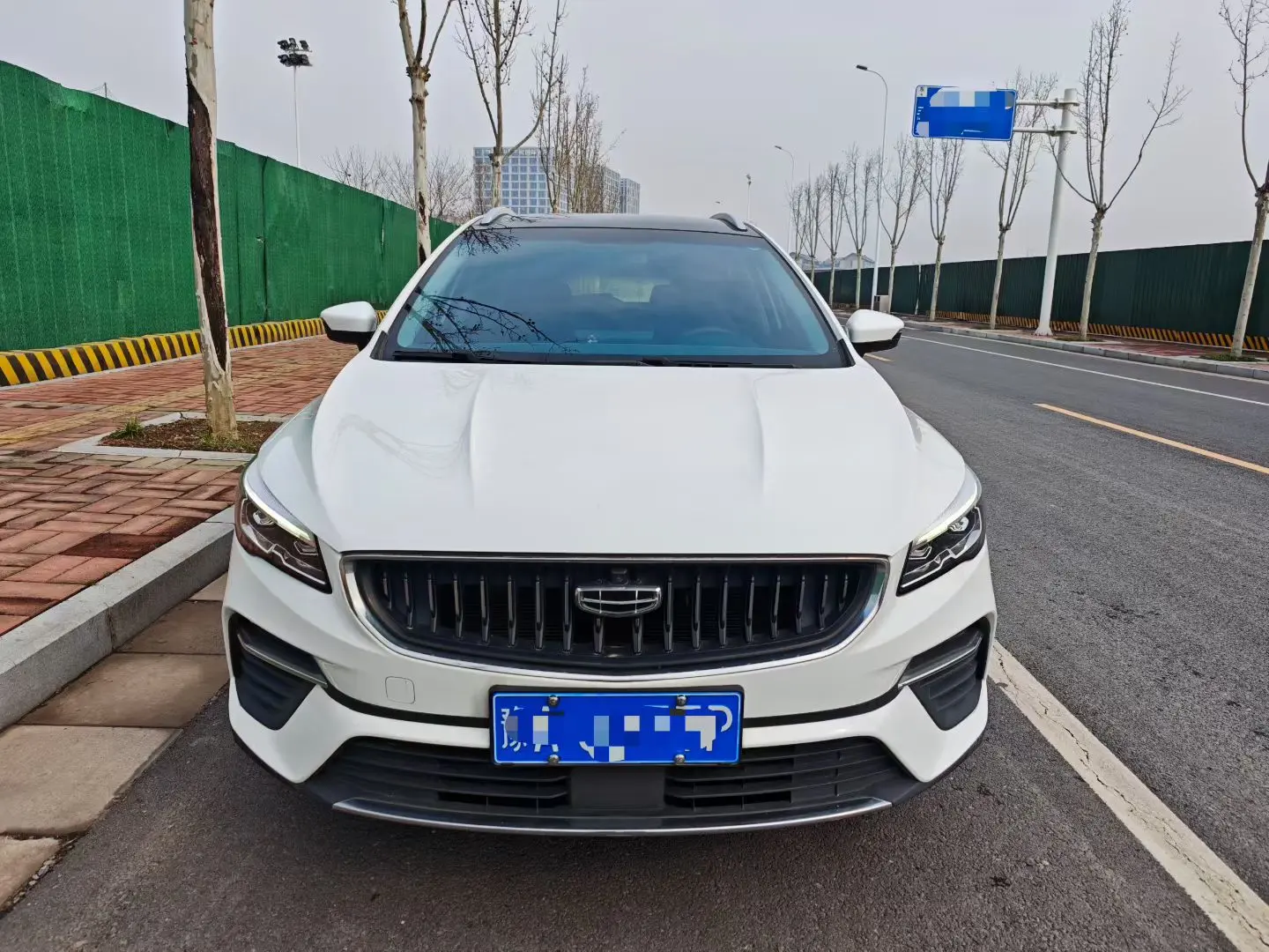 Geely Emgrand S  из Китая