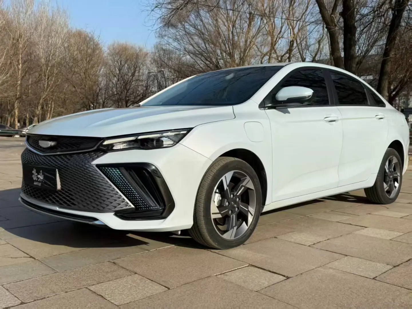 Geely Emgrand L HiP  из Китая