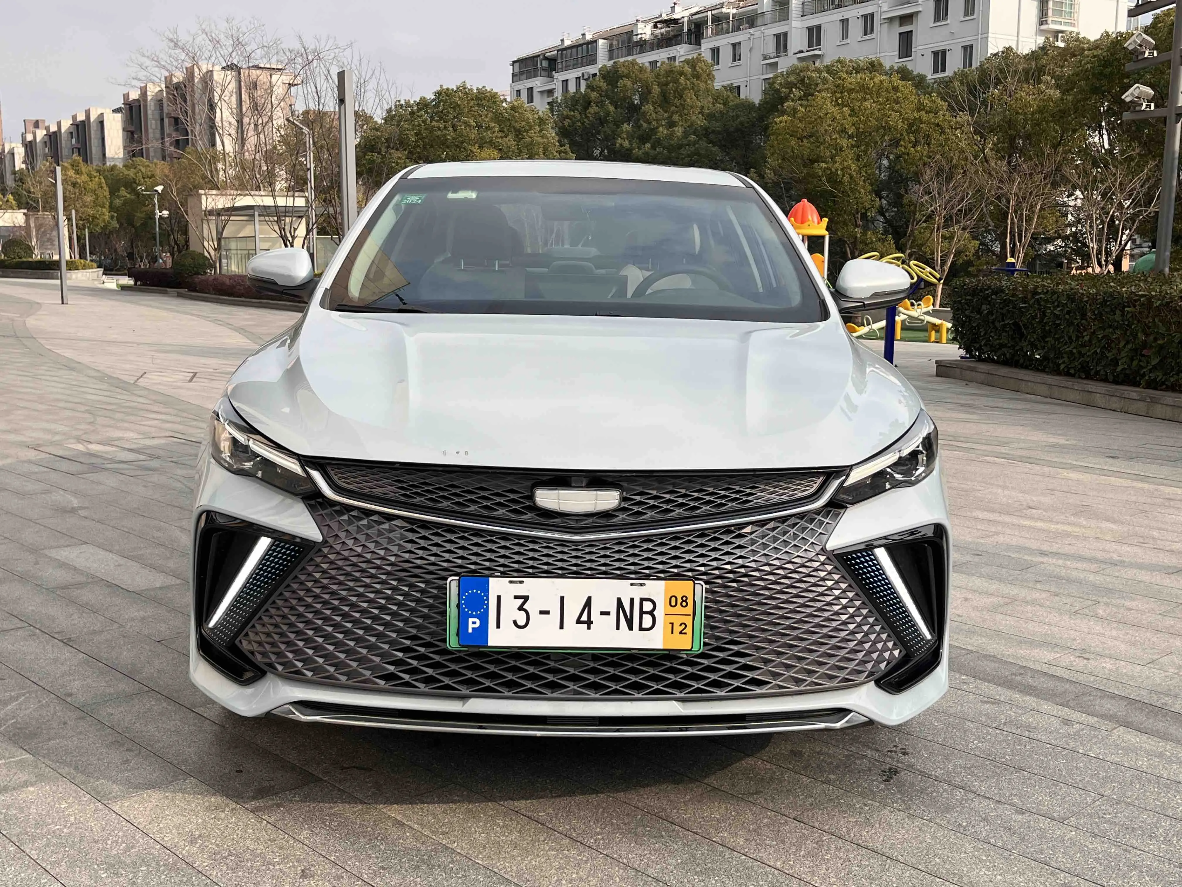 Geely Emgrand L HiP  из Китая