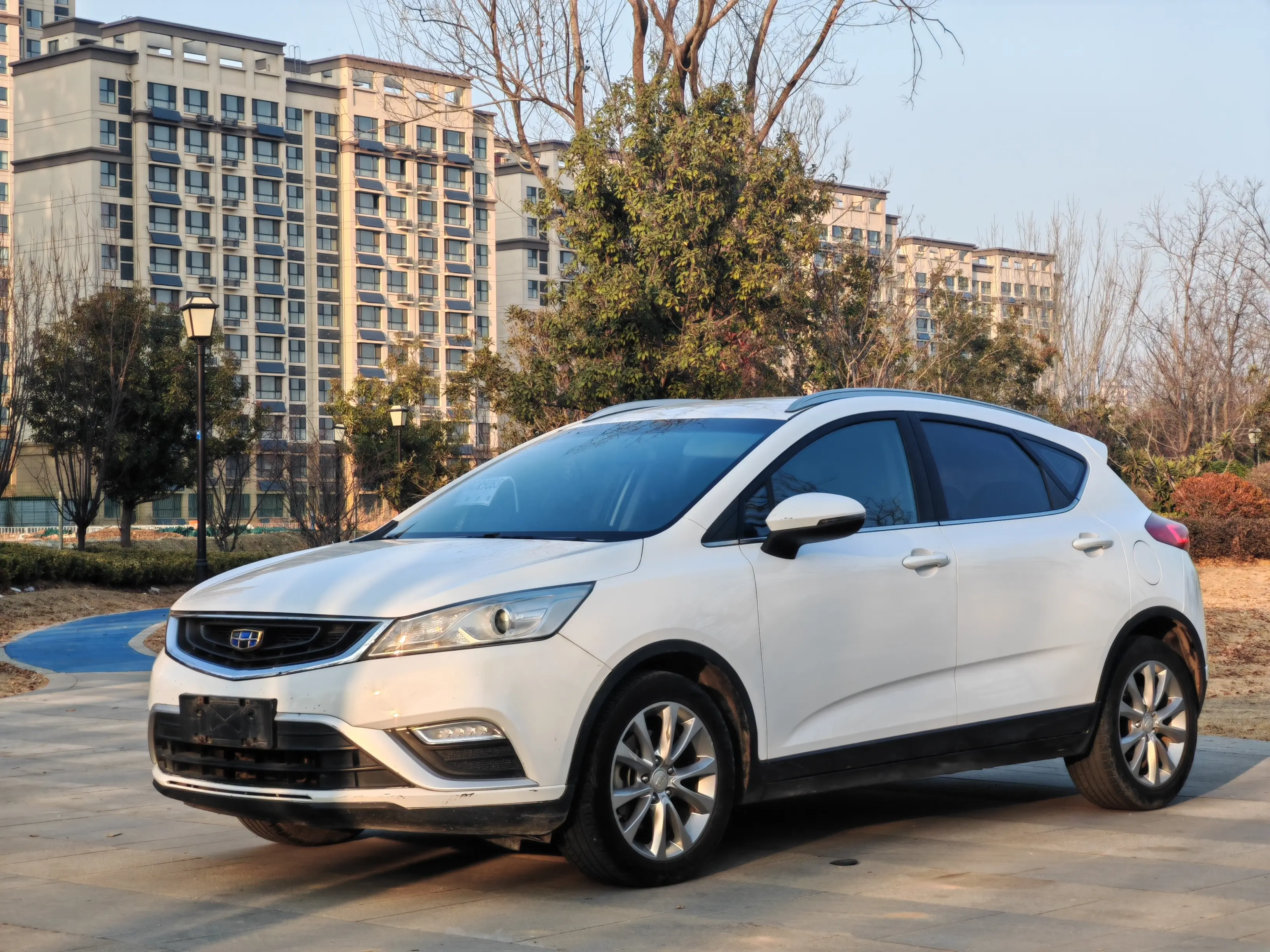 Geely Emgrand GS  из Китая