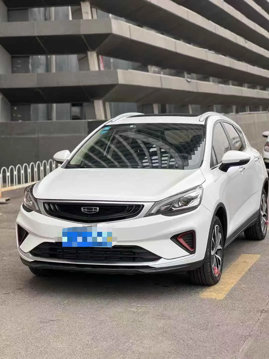 Geely Emgrand GS  из Китая