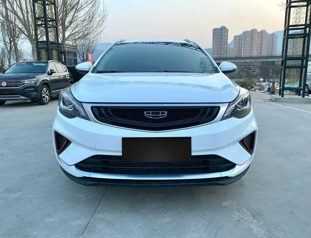 Geely Emgrand GS  из Китая