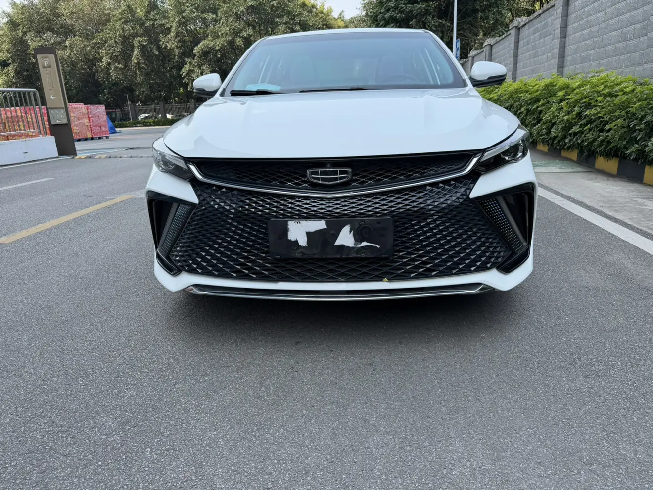 Geely Emgrand L  из Китая