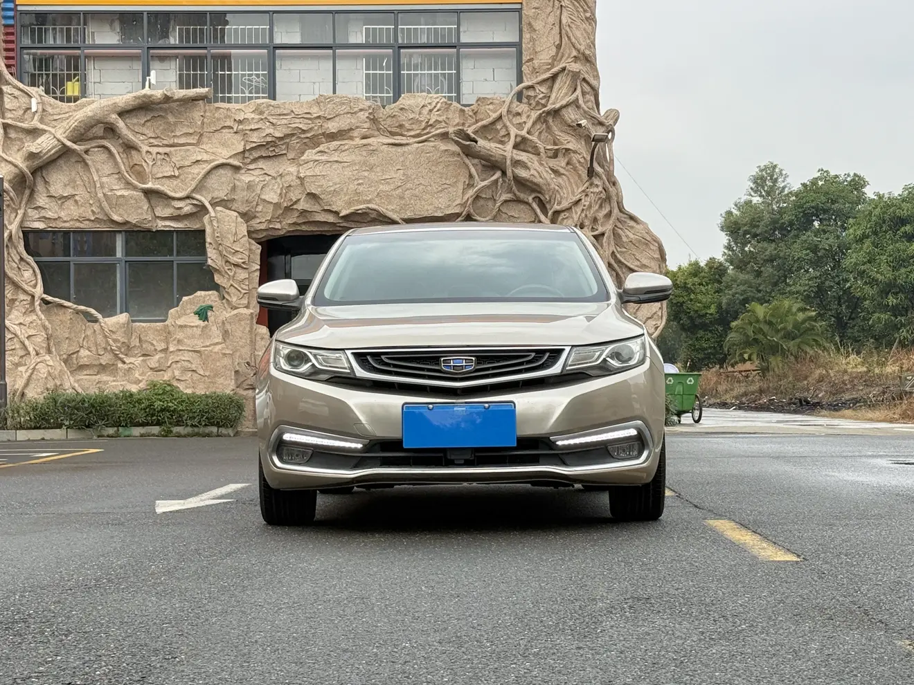 Geely Emgrand GL  из Китая