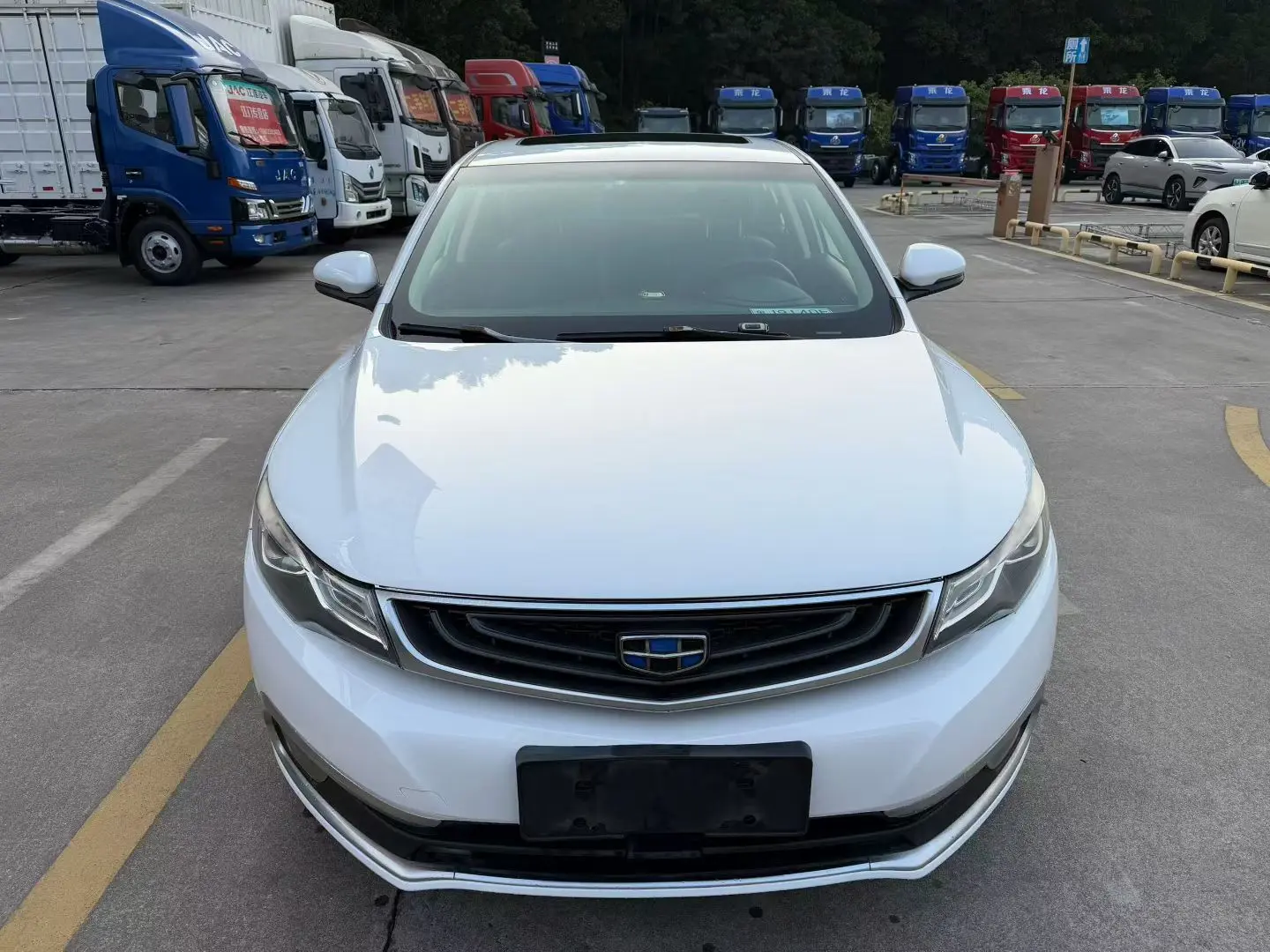 Geely Emgrand GL  из Китая