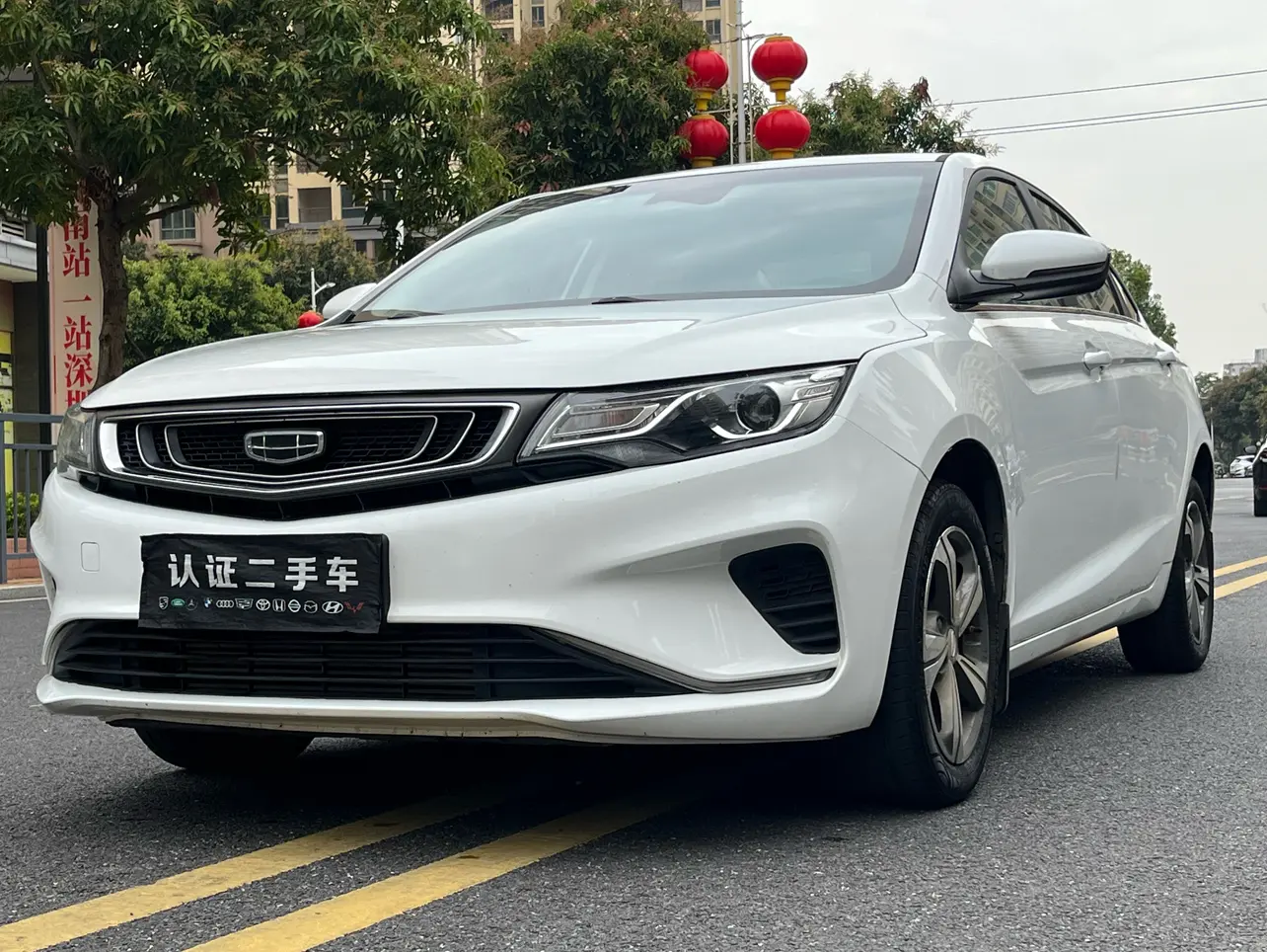 Geely Emgrand GL  из Китая