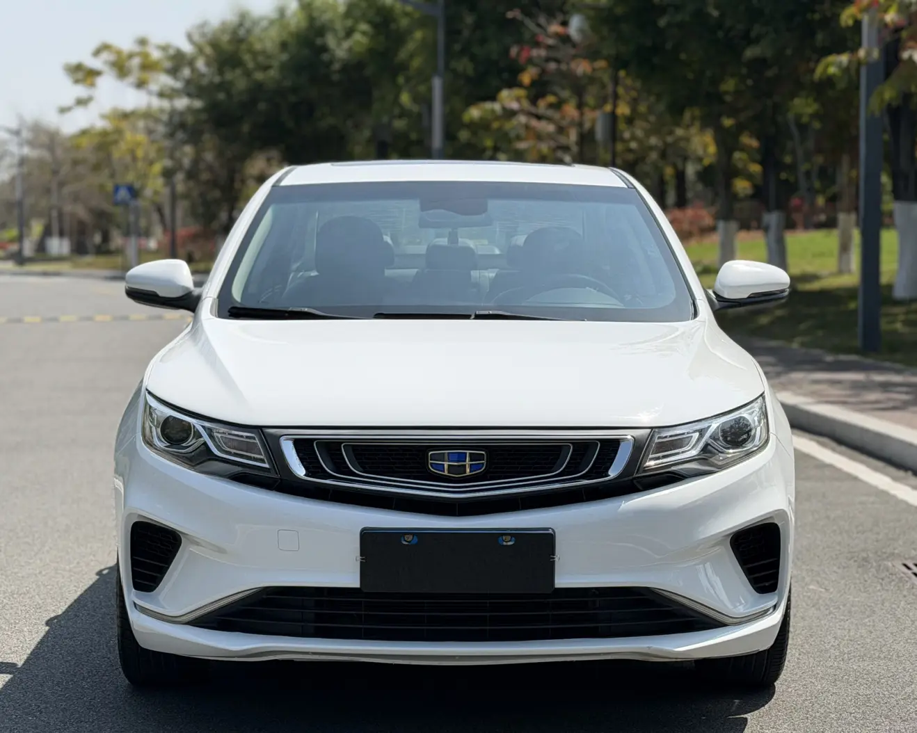 Geely Emgrand GL  из Китая