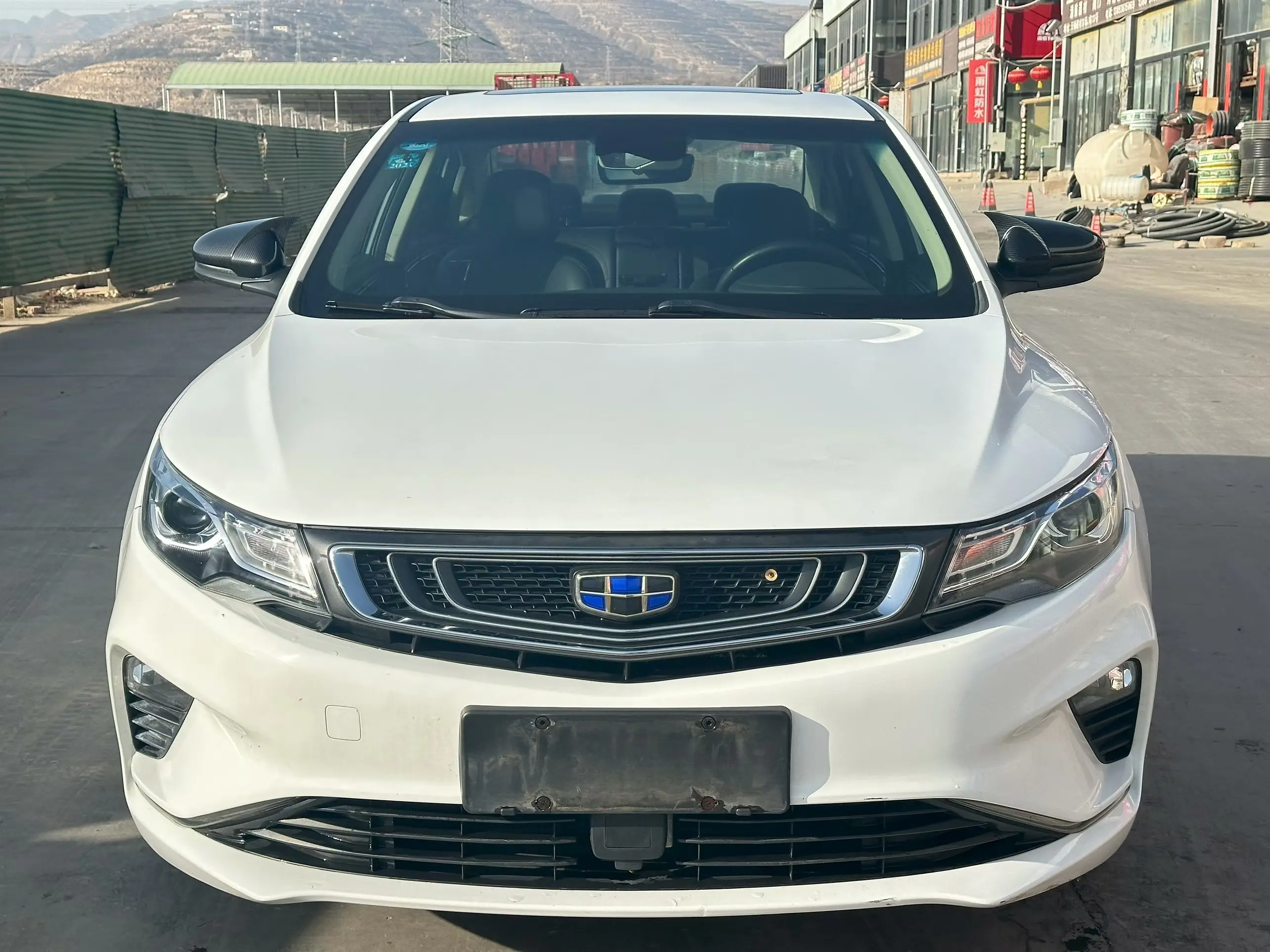Geely Emgrand GL  из Китая