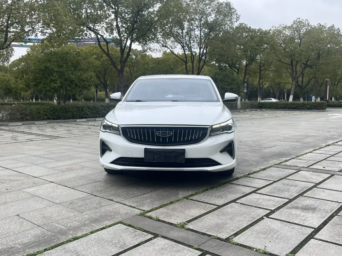 Geely Emgrand GL  из Китая