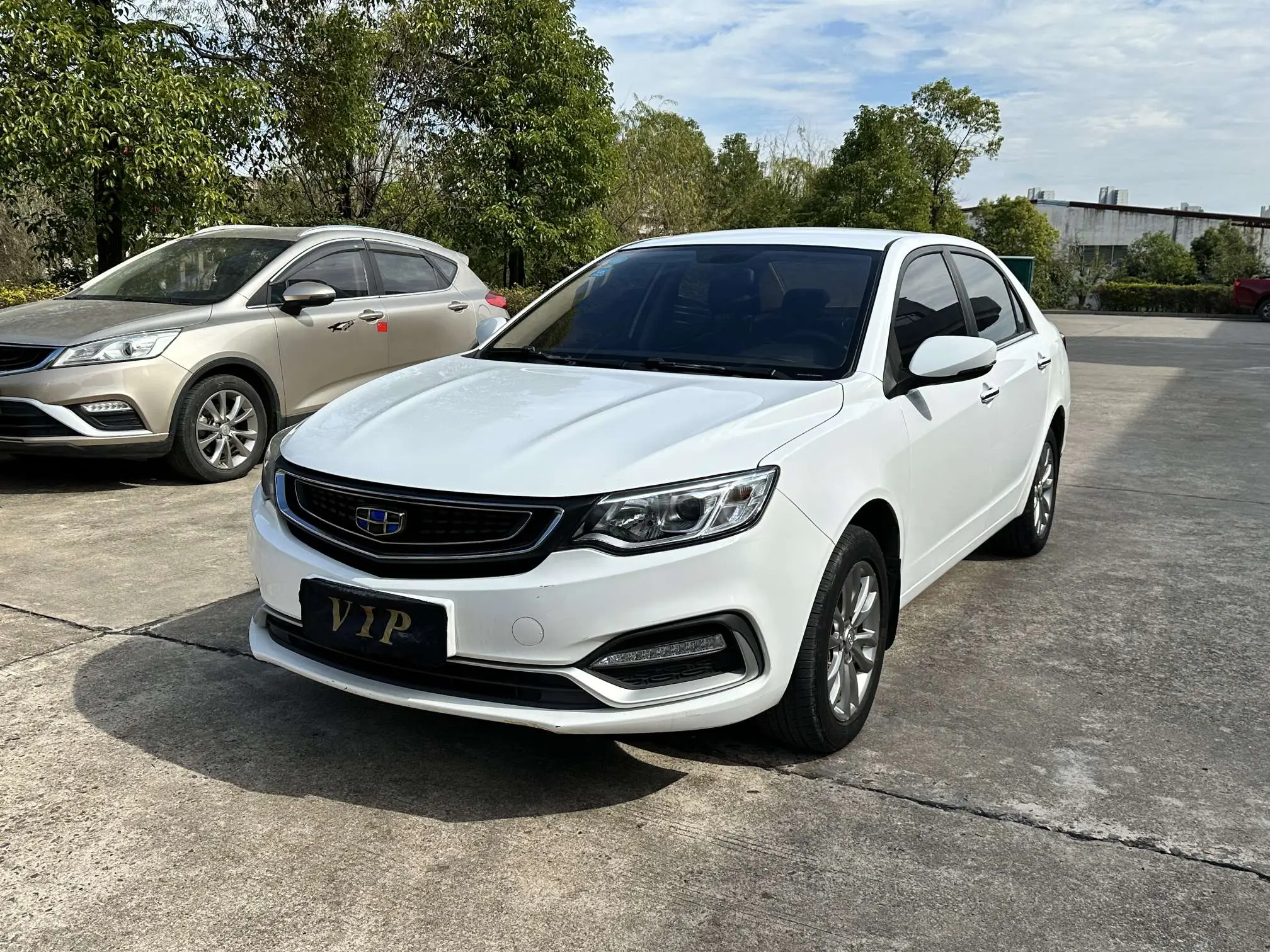 Geely Vision  из Китая