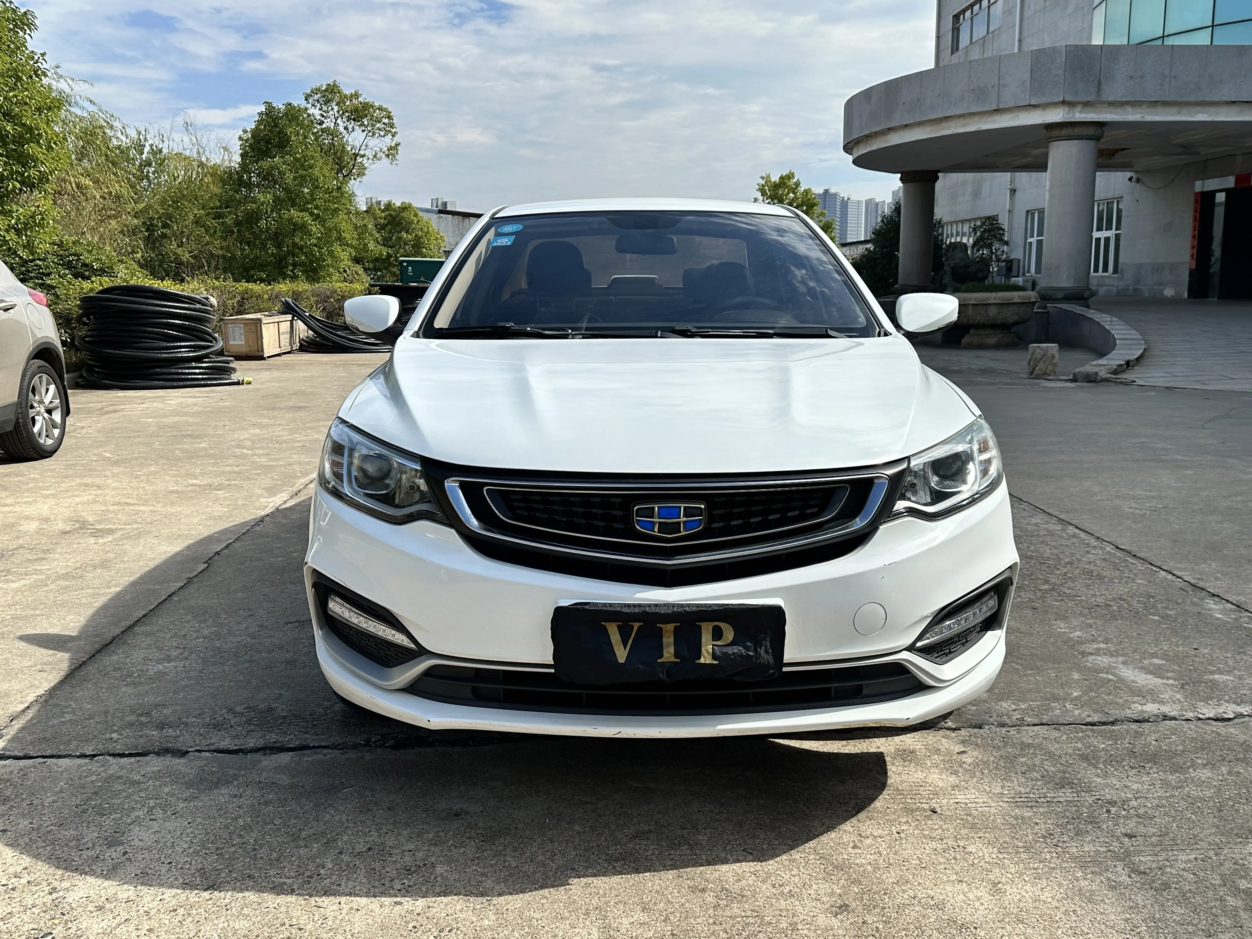 Geely Vision  из Китая