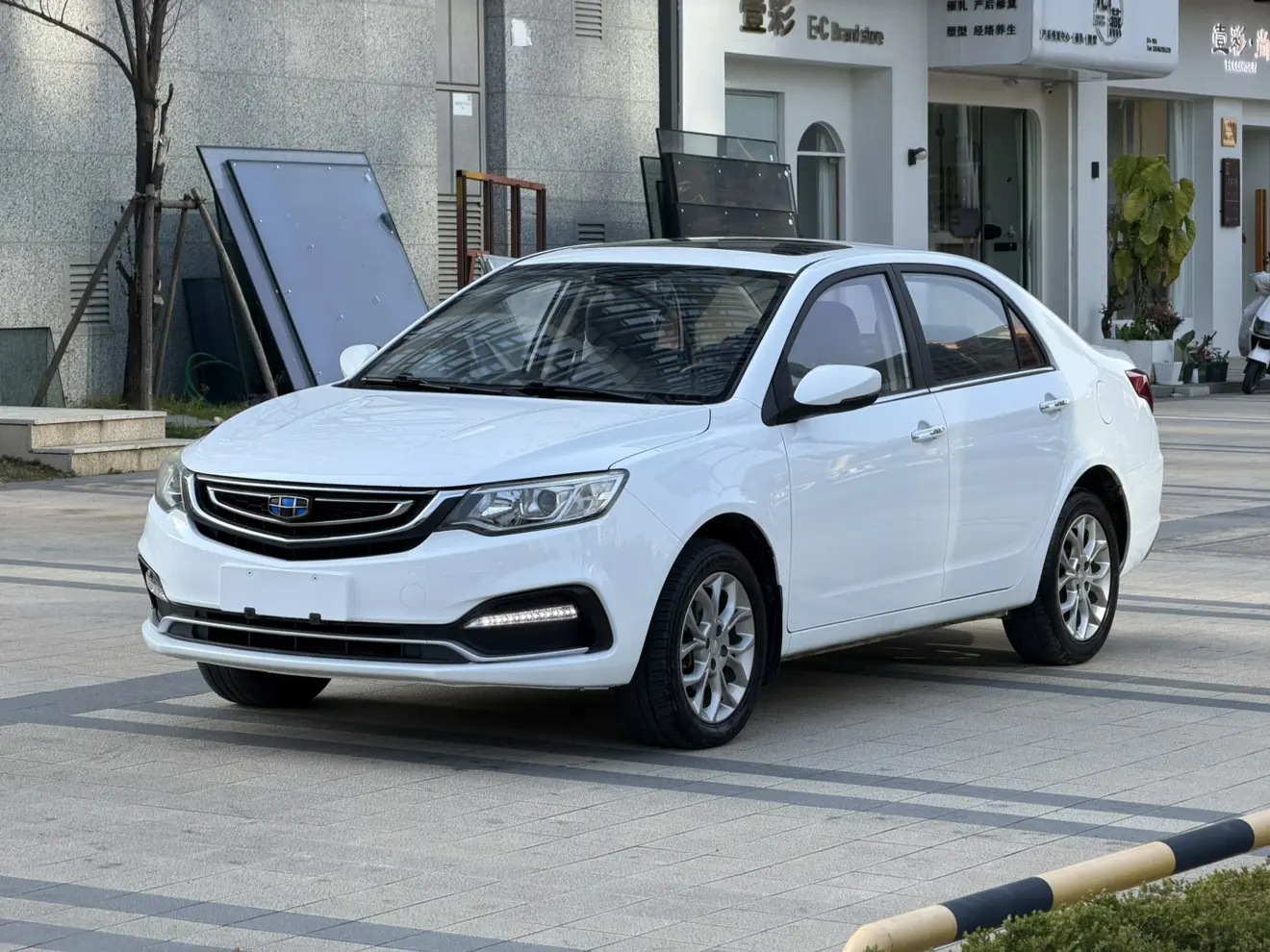 Geely Vision  из Китая