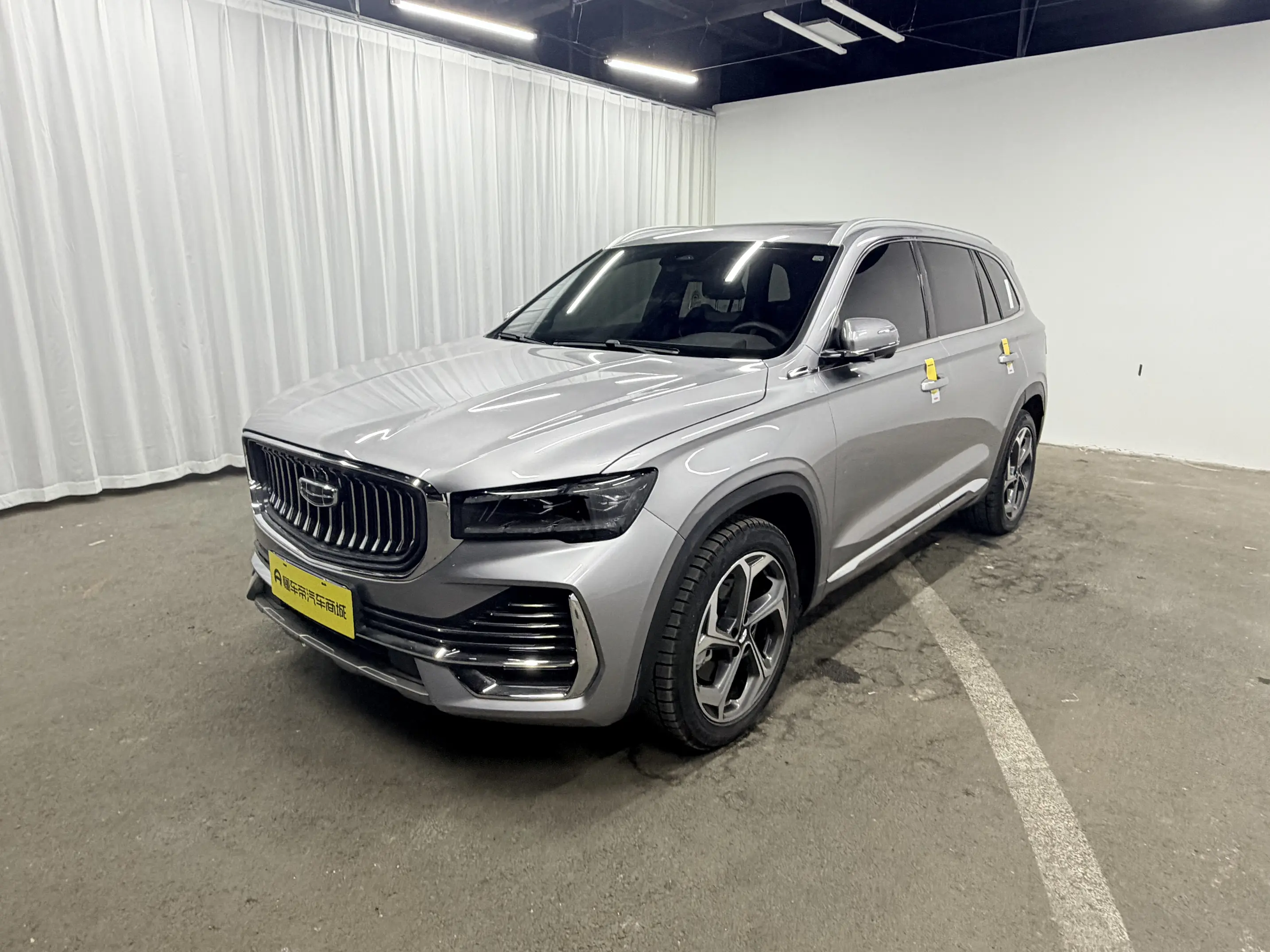 Geely Monjaro (Xingyue L)  из Китая