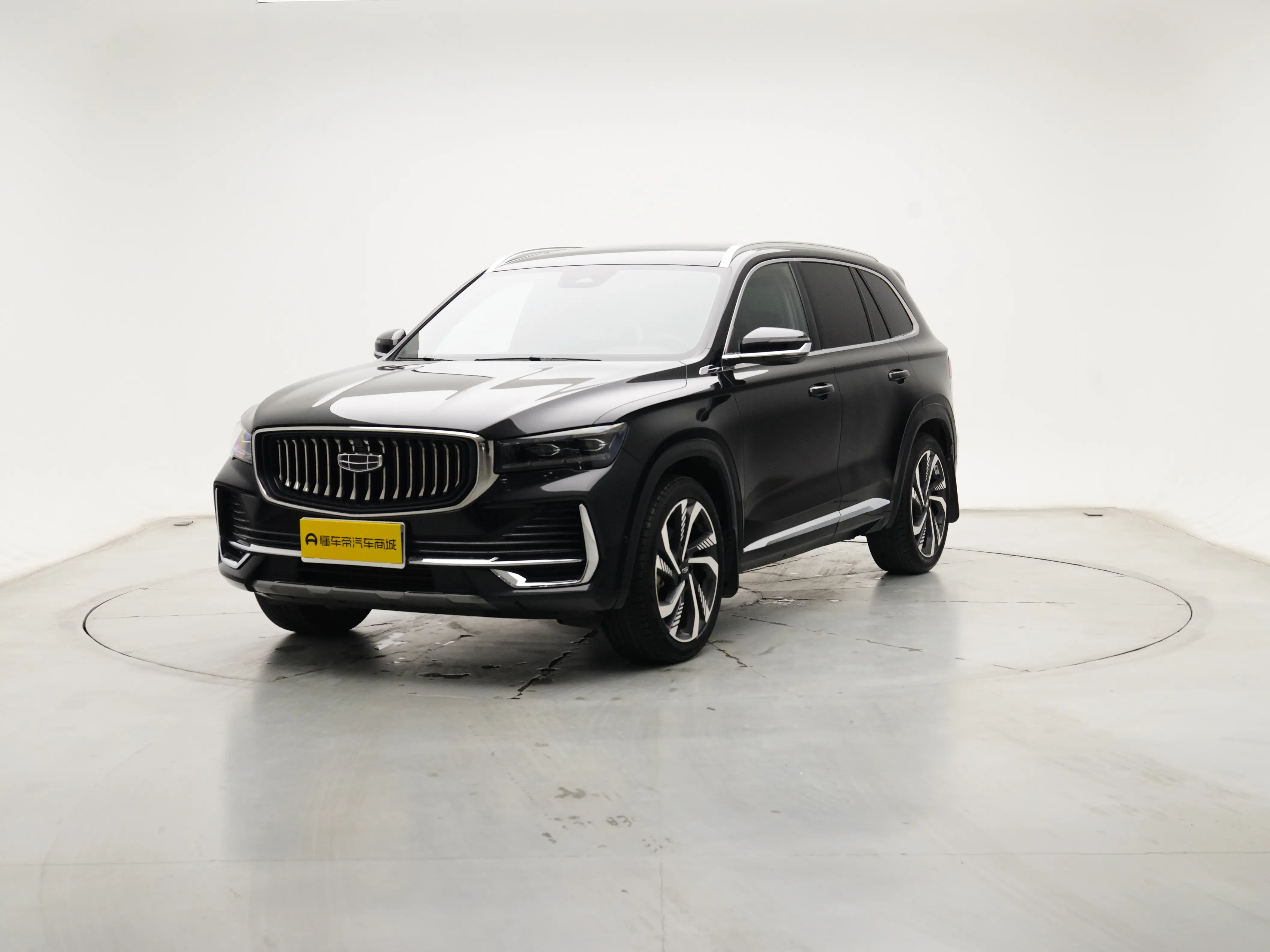 Geely Monjaro (Xingyue L)  из Китая