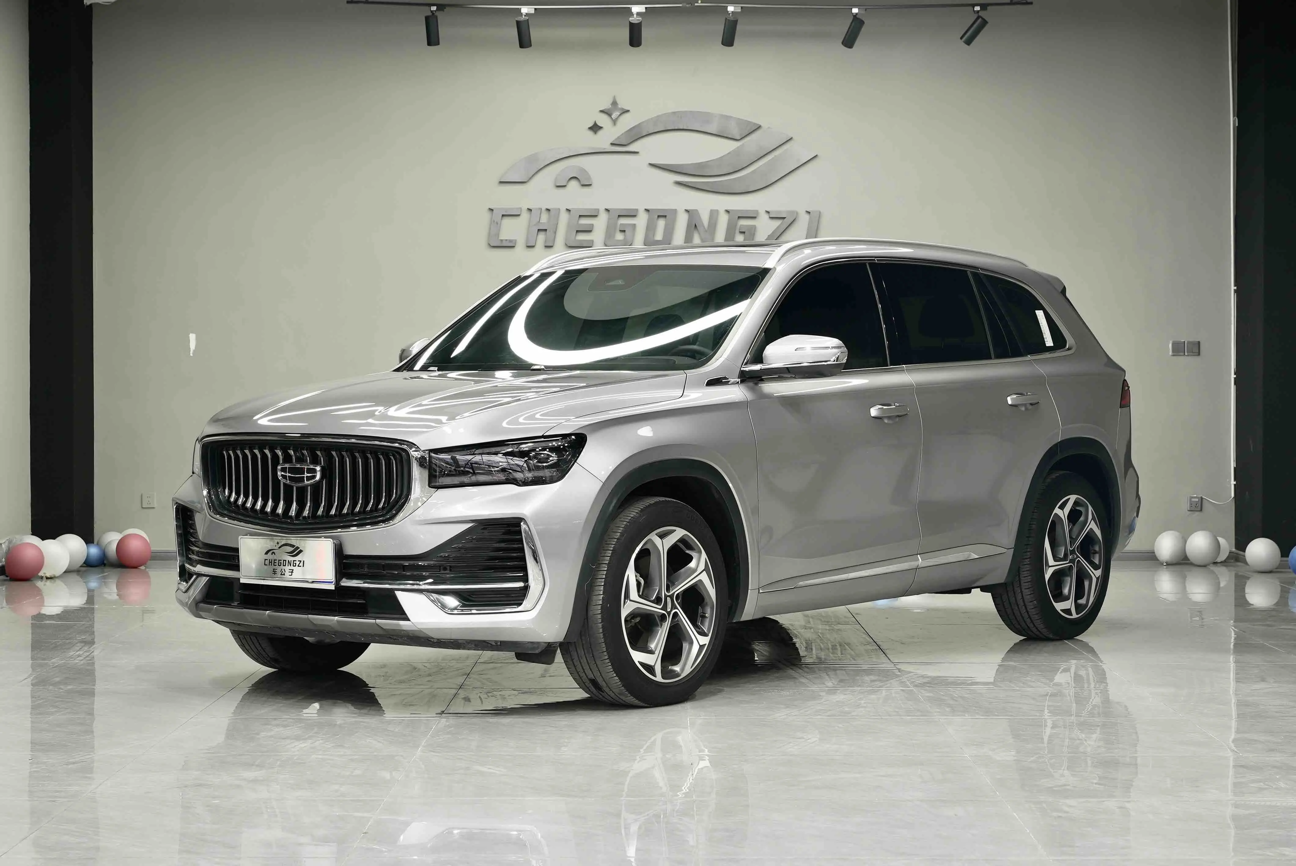 Geely Monjaro (Xingyue L)  из Китая