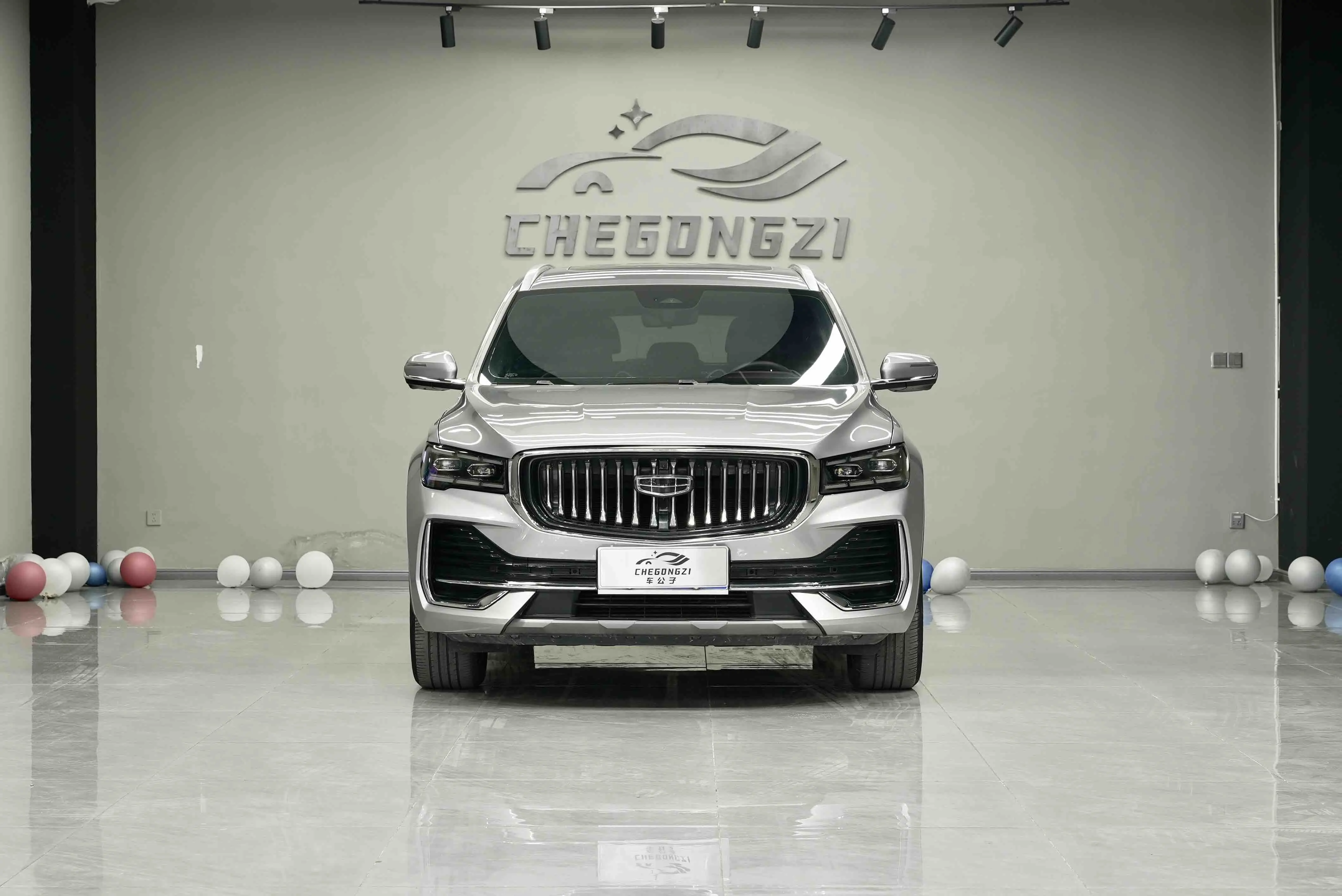 Geely Monjaro (Xingyue L)  из Китая